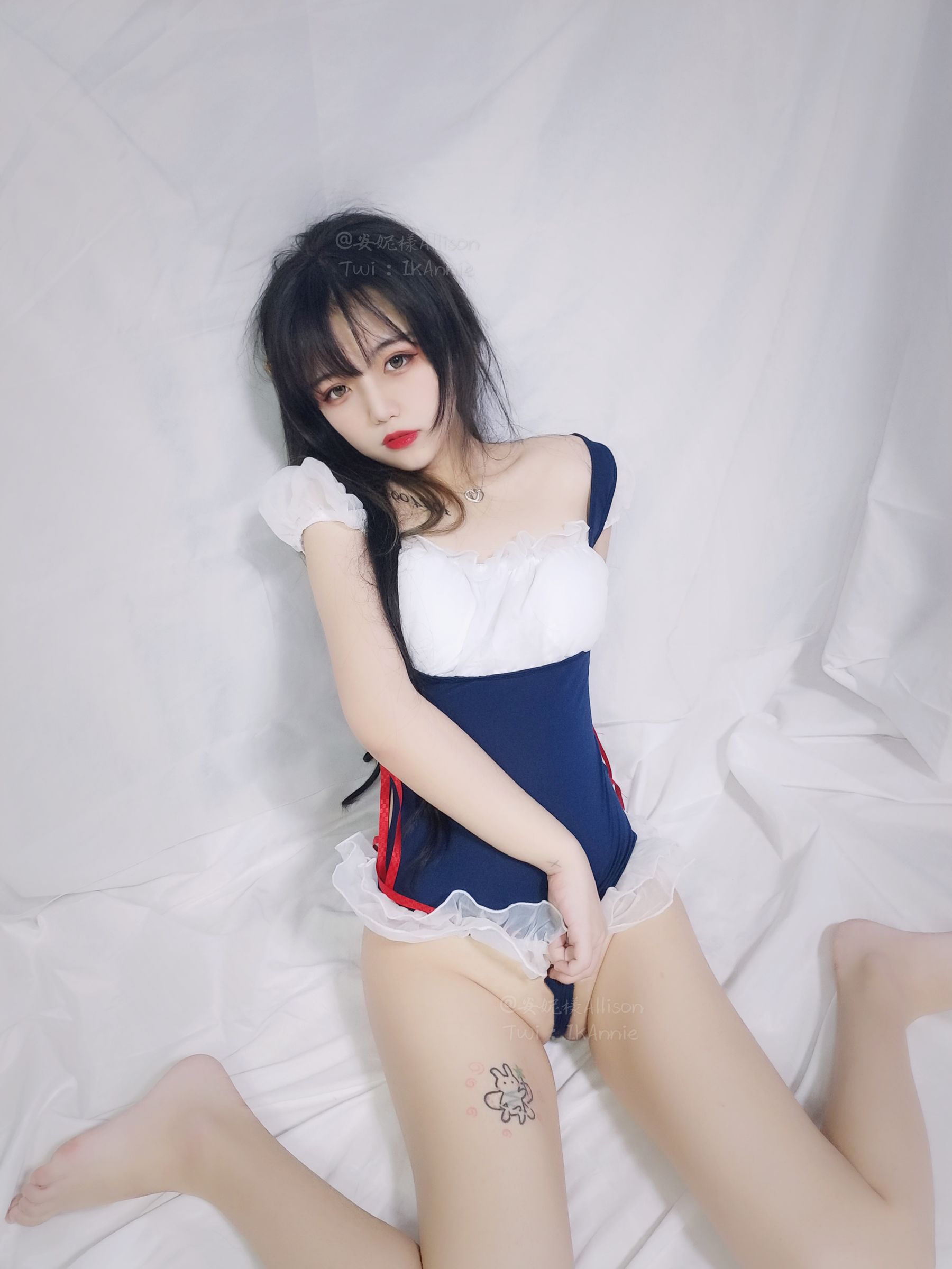 [福利COS] 安妮 - 白雪姬泳装