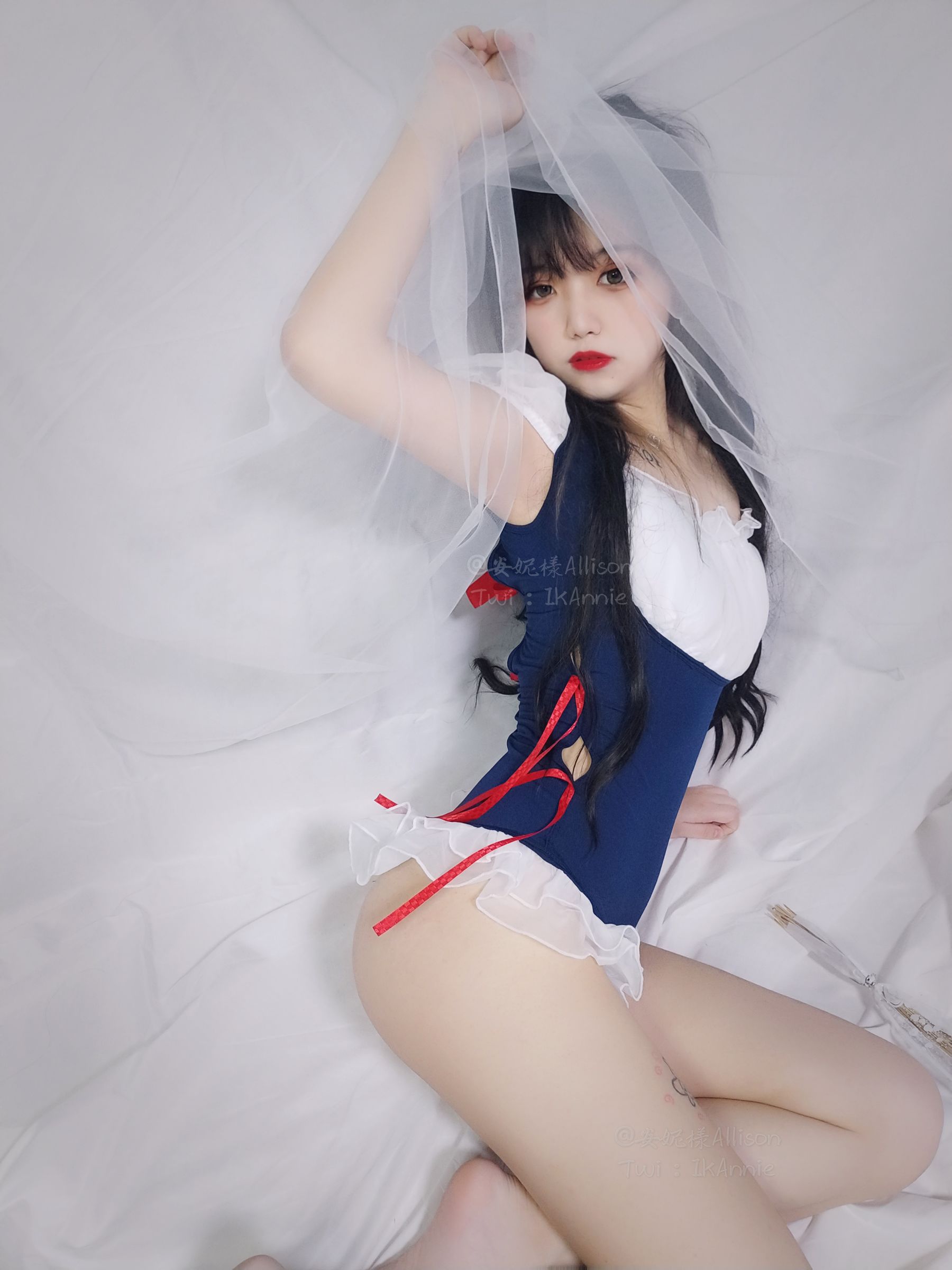 [福利COS] 安妮 - 白雪姬泳装