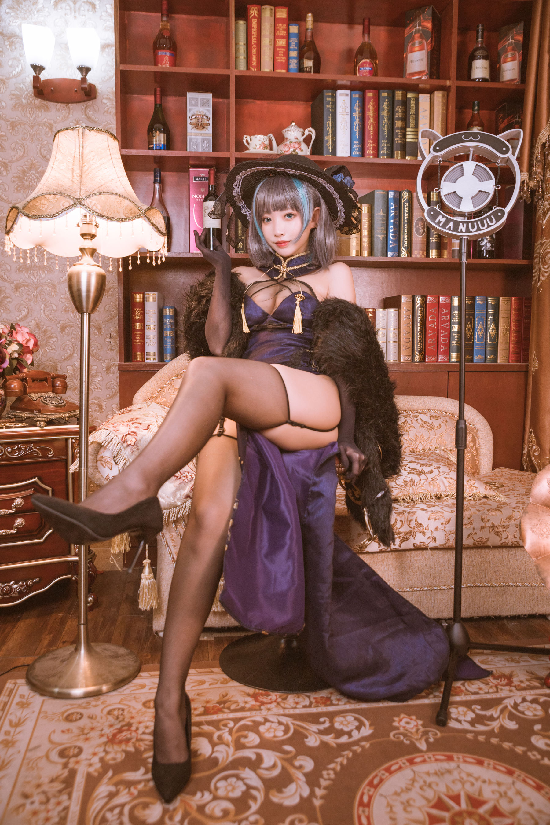 [福利COS] 宫本桜 - 柴郡旗袍 音乐绚烂CaitSith