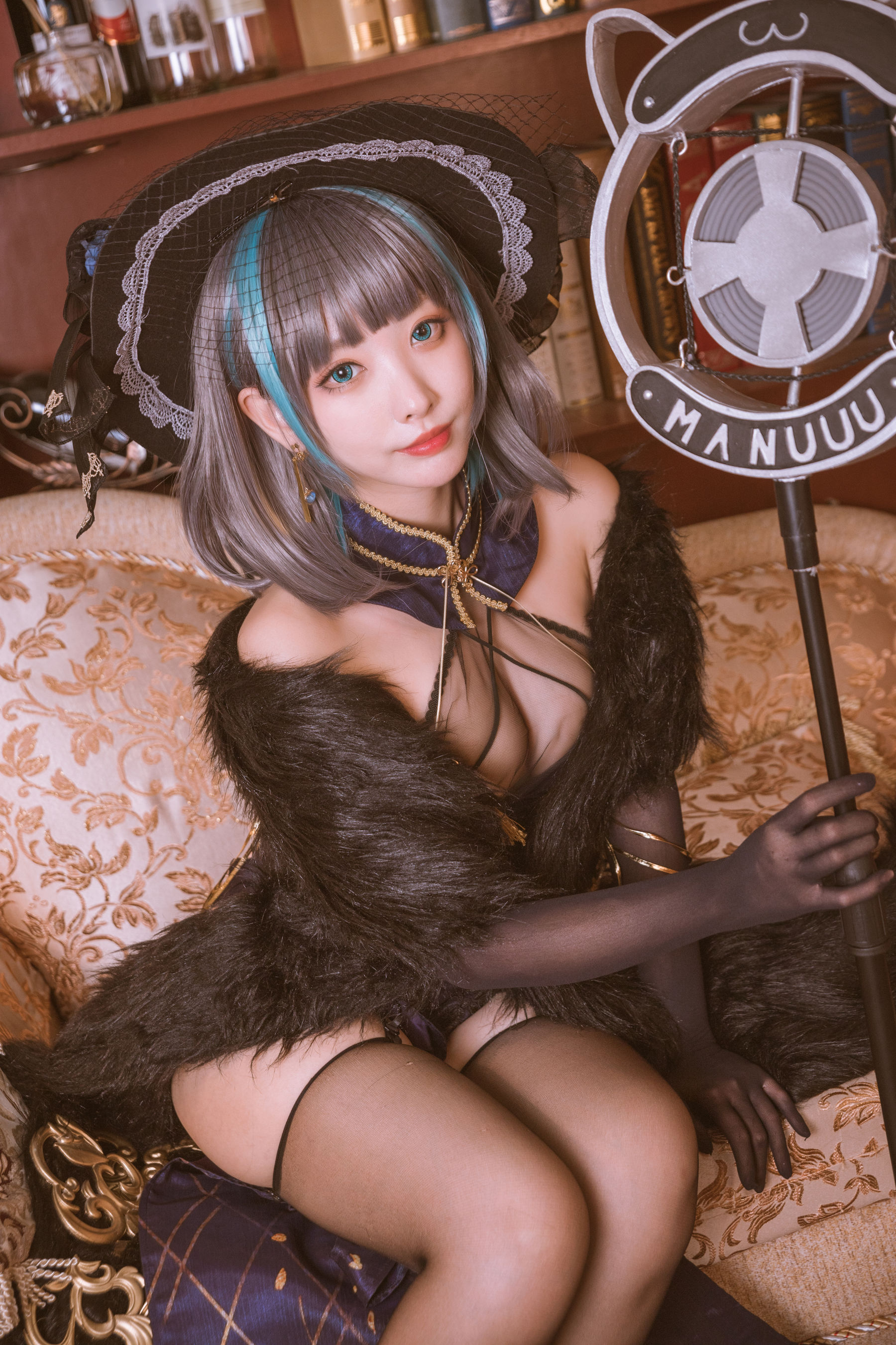 [福利COS] 宫本桜 - 柴郡旗袍 音乐绚烂CaitSith