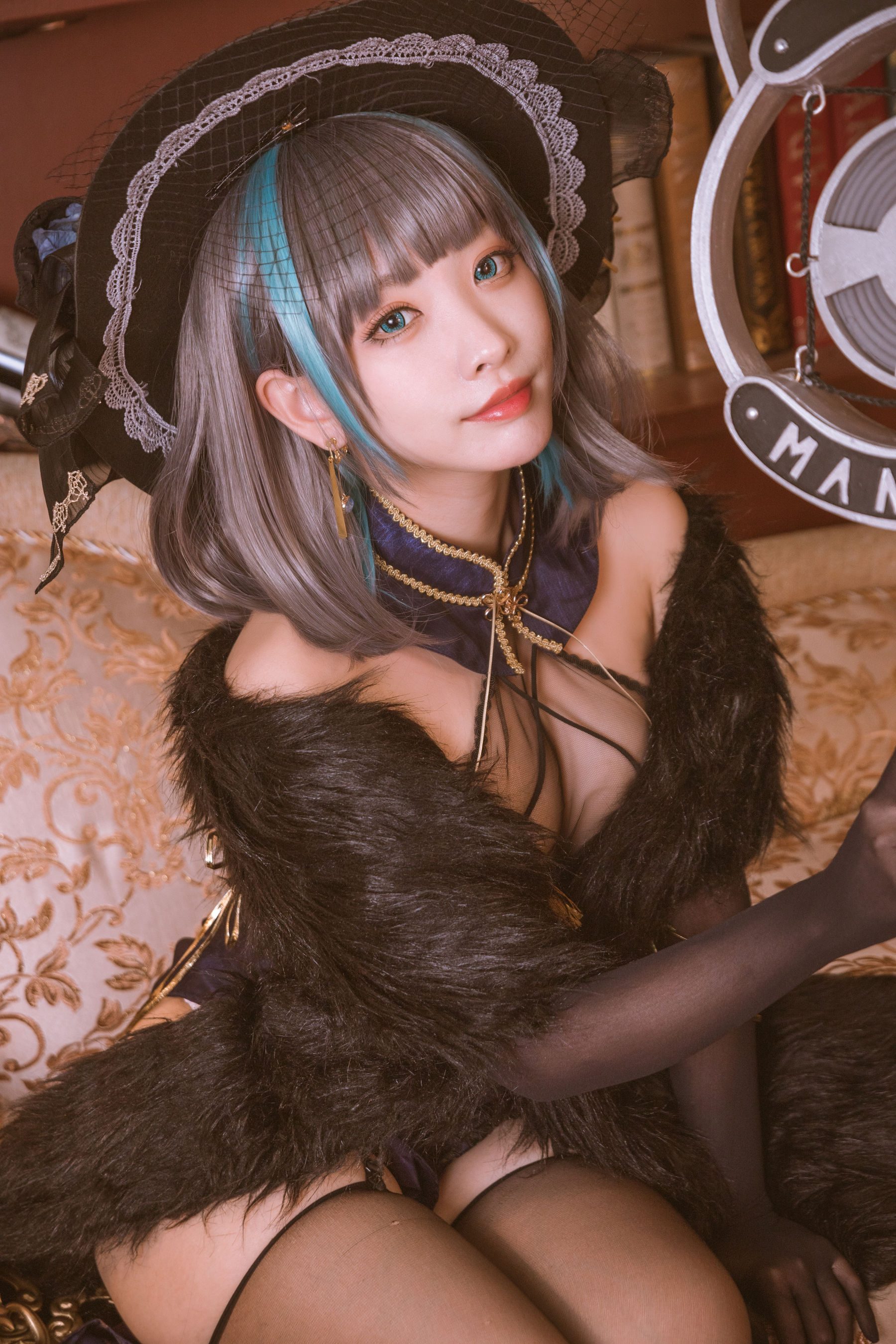 [福利COS] 宫本桜 - 柴郡旗袍 音乐绚烂CaitSith