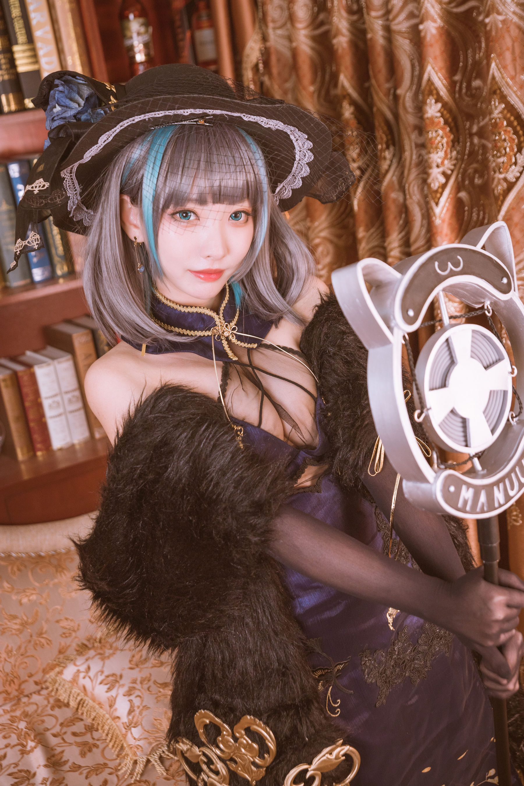 [福利COS] 宫本桜 - 柴郡旗袍 音乐绚烂CaitSith