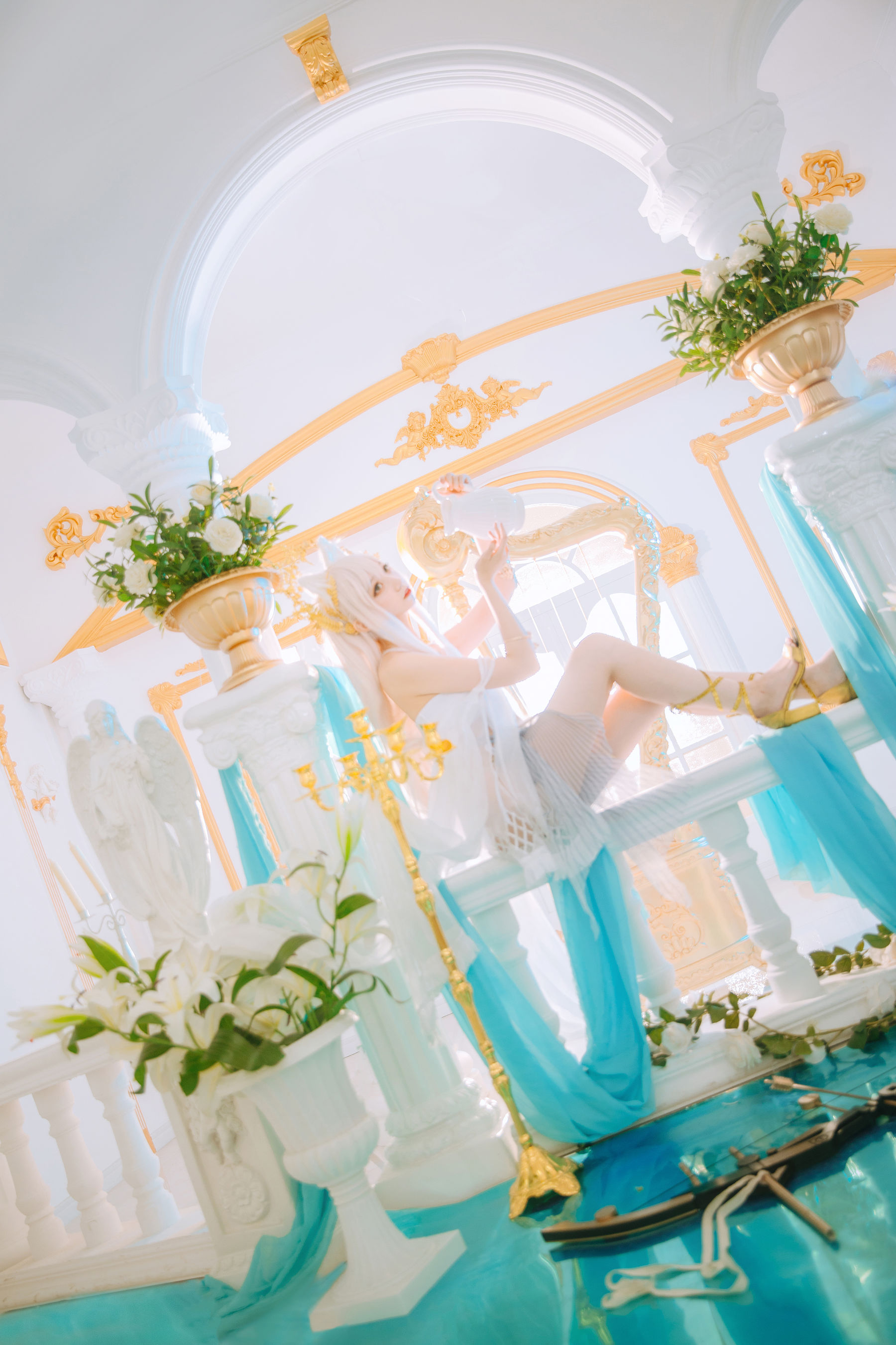 [福利COS] 小野寺地瓜 - 白金泳装