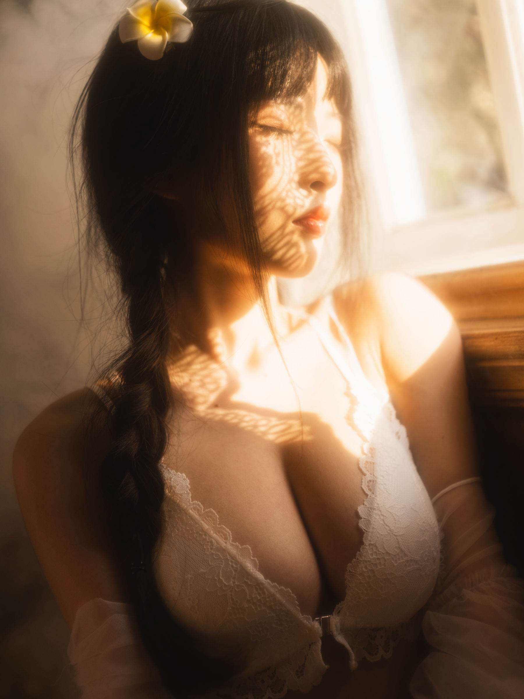 [福利COS] 尤物清水由乃 - 法式内衣