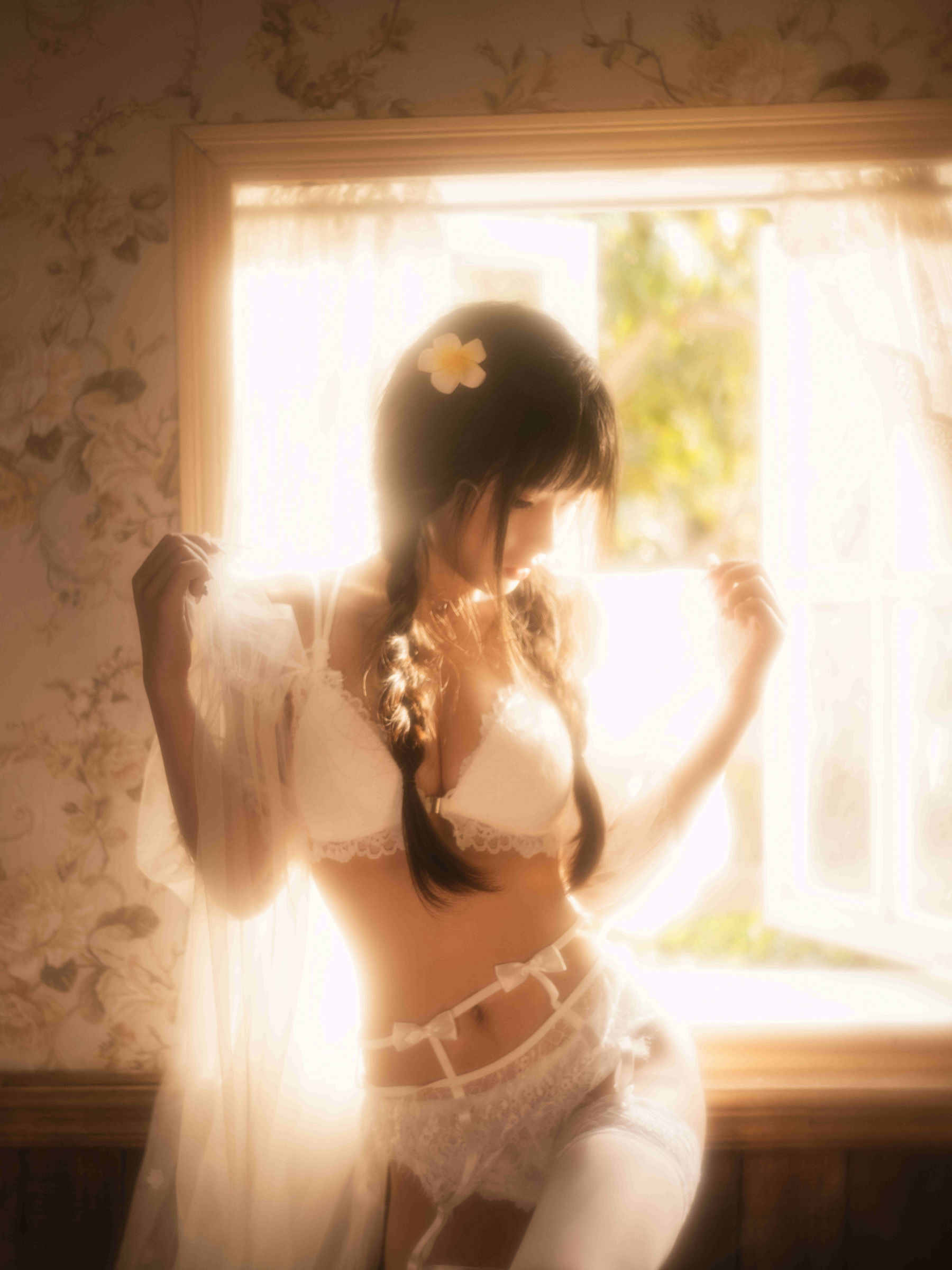 [福利COS] 尤物清水由乃 - 法式内衣