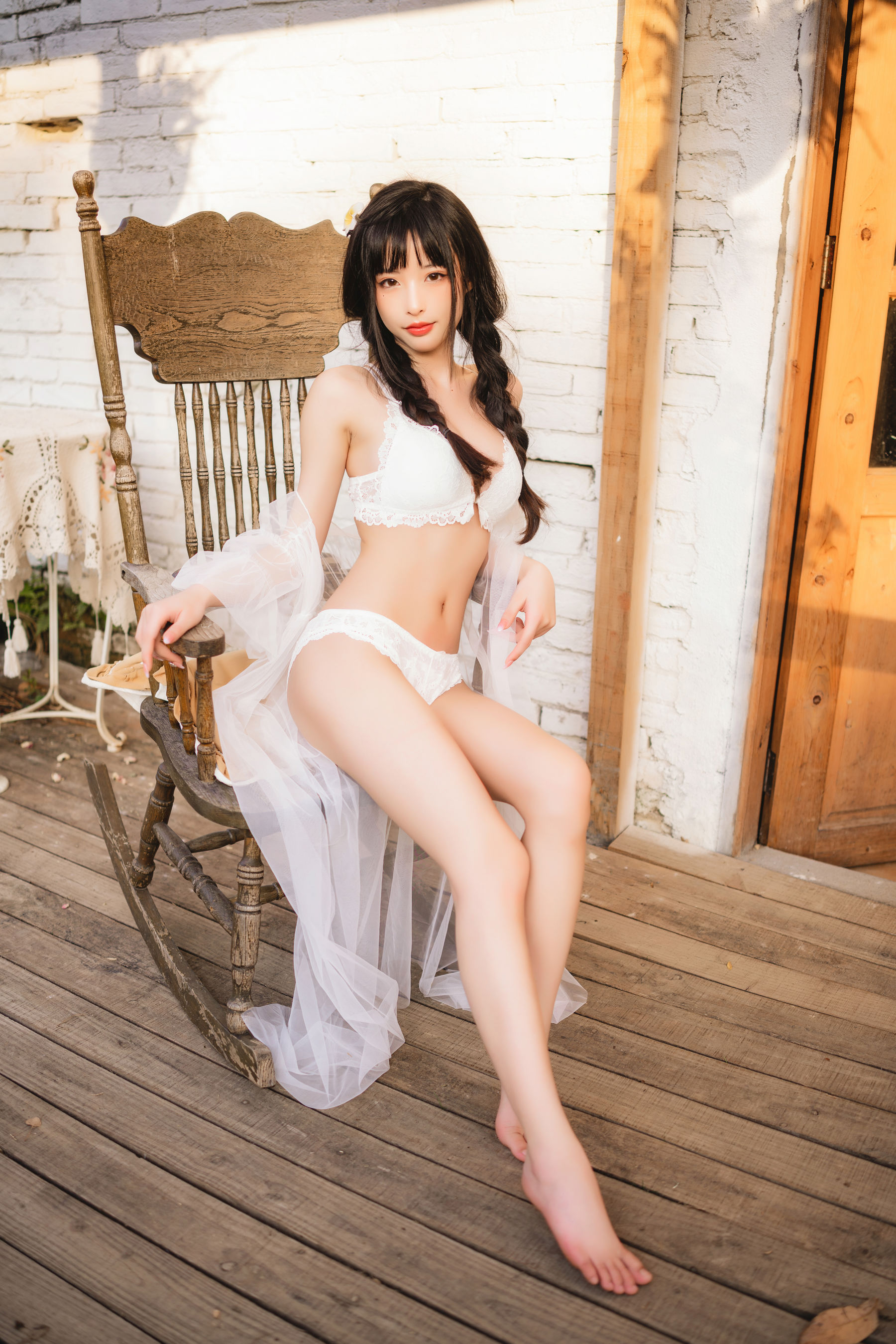 [福利COS] 尤物清水由乃 - 法式内衣
