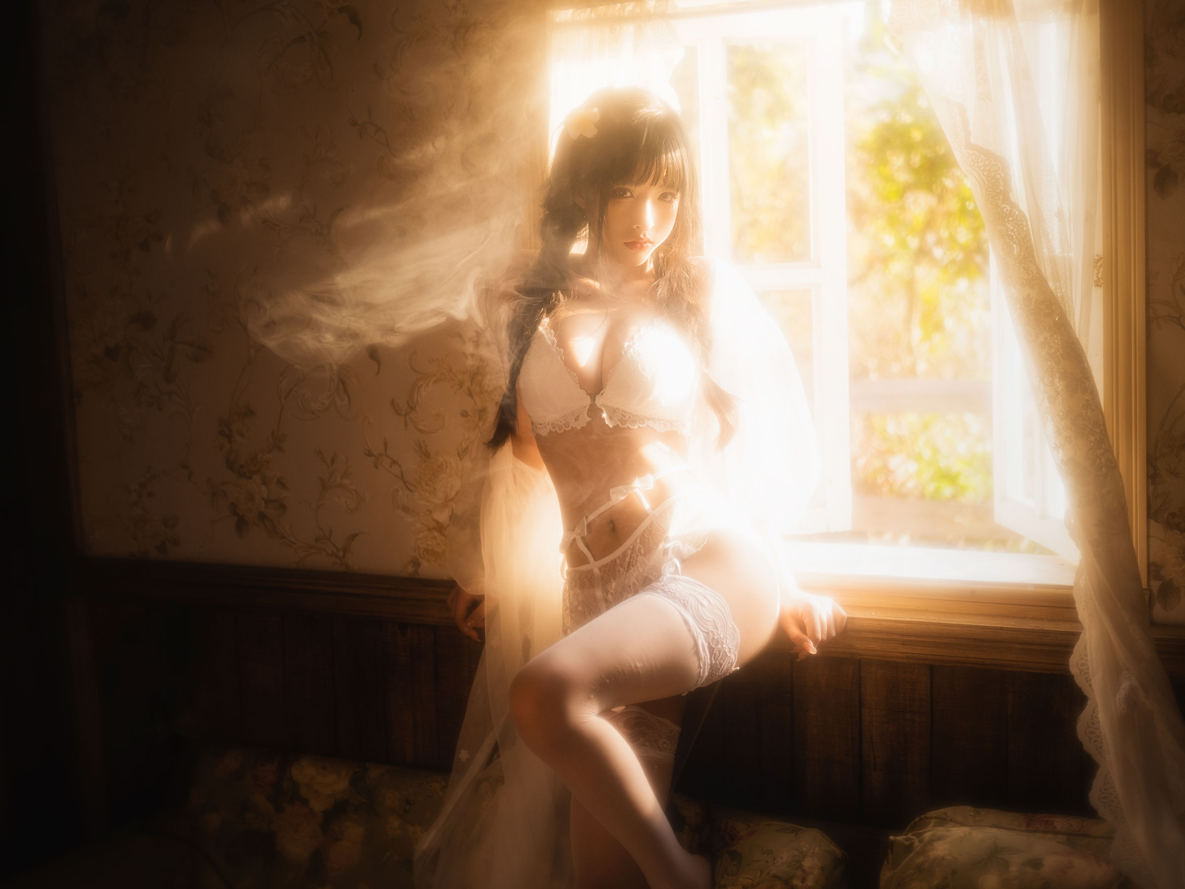 [福利COS] 尤物清水由乃 - 法式内衣
