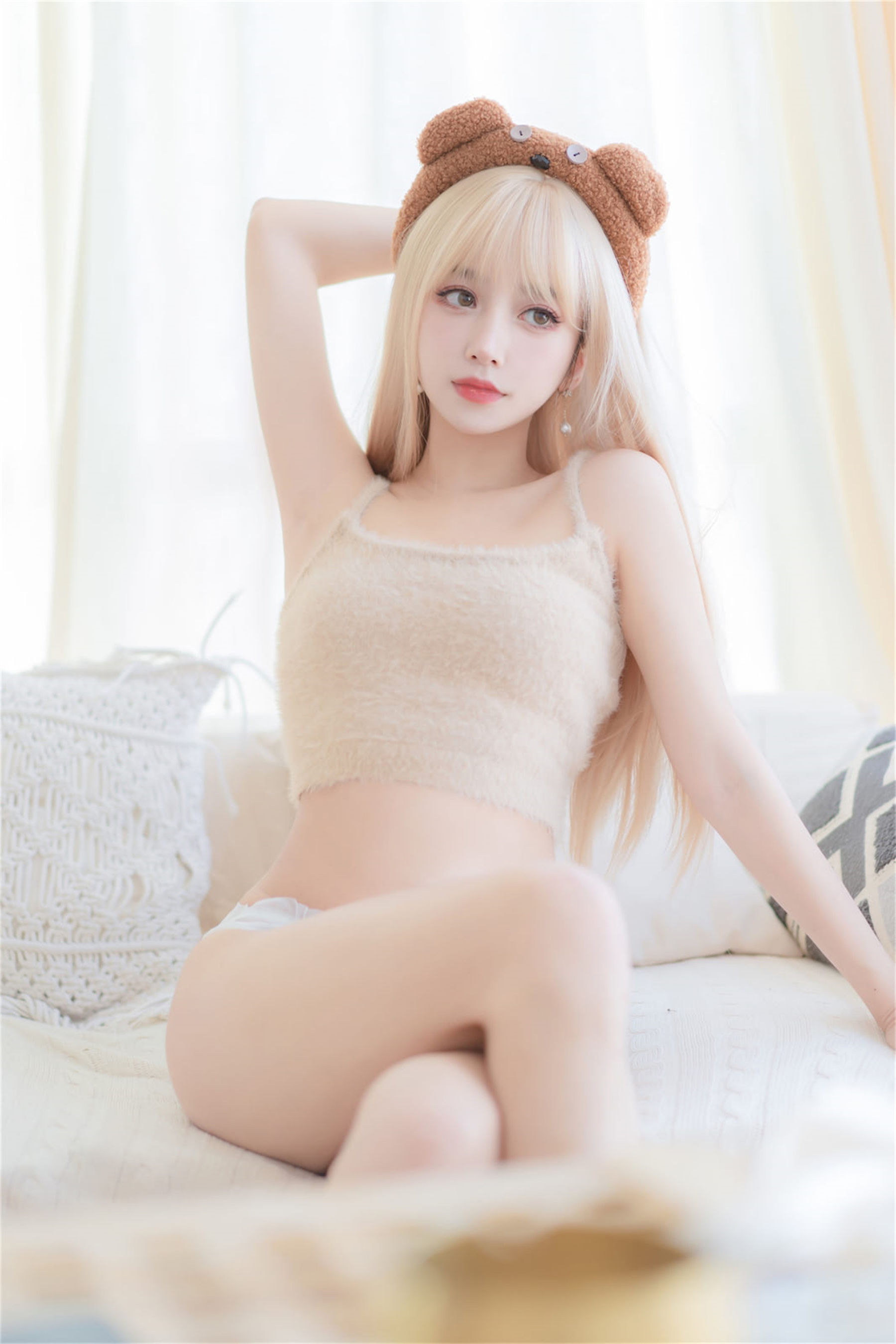 [福利COS] 斗鱼米线线sama写真 - 小熊软糖