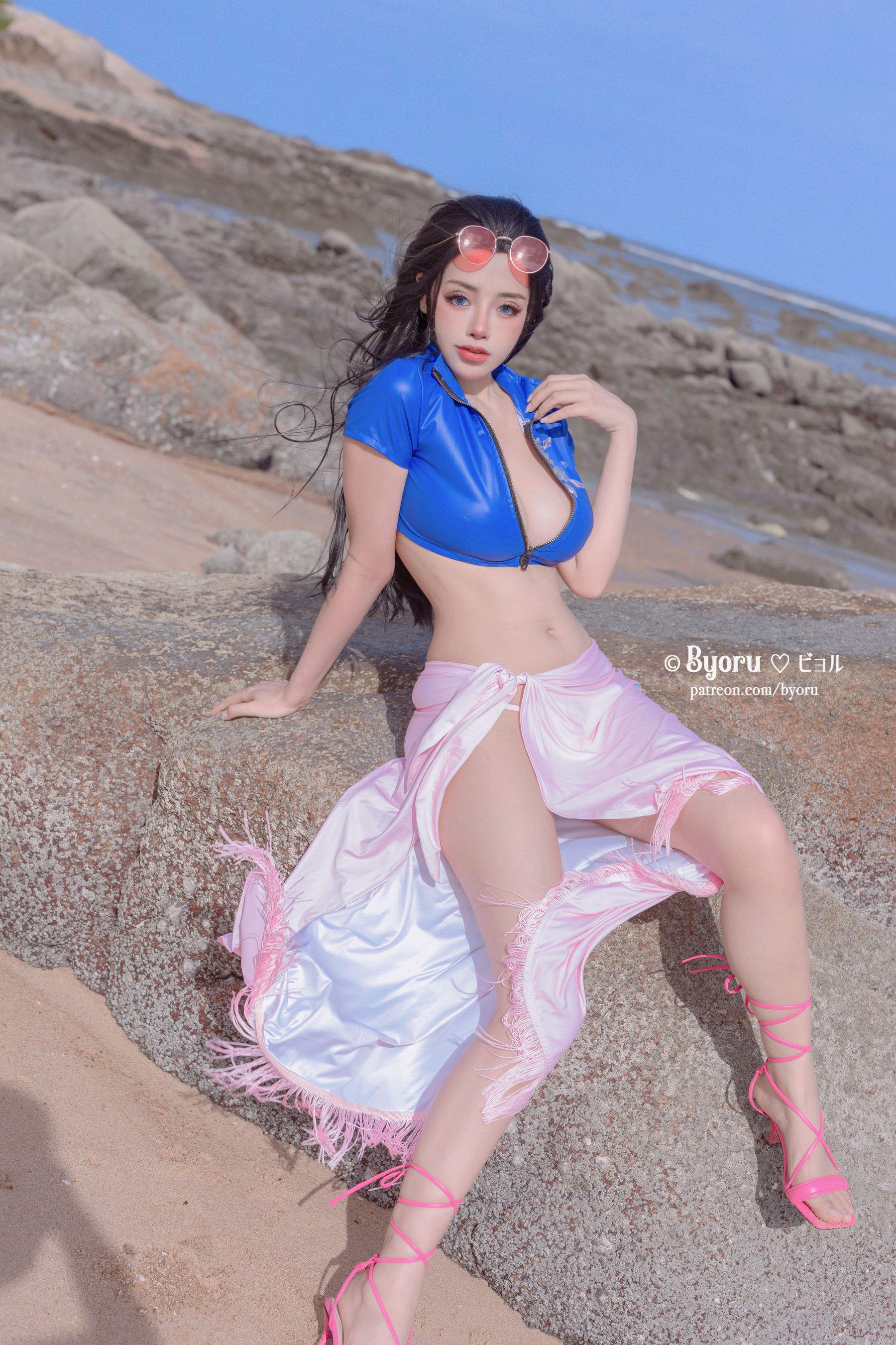 [福利COS] 日本性感萝莉Byoru - Nico Robin