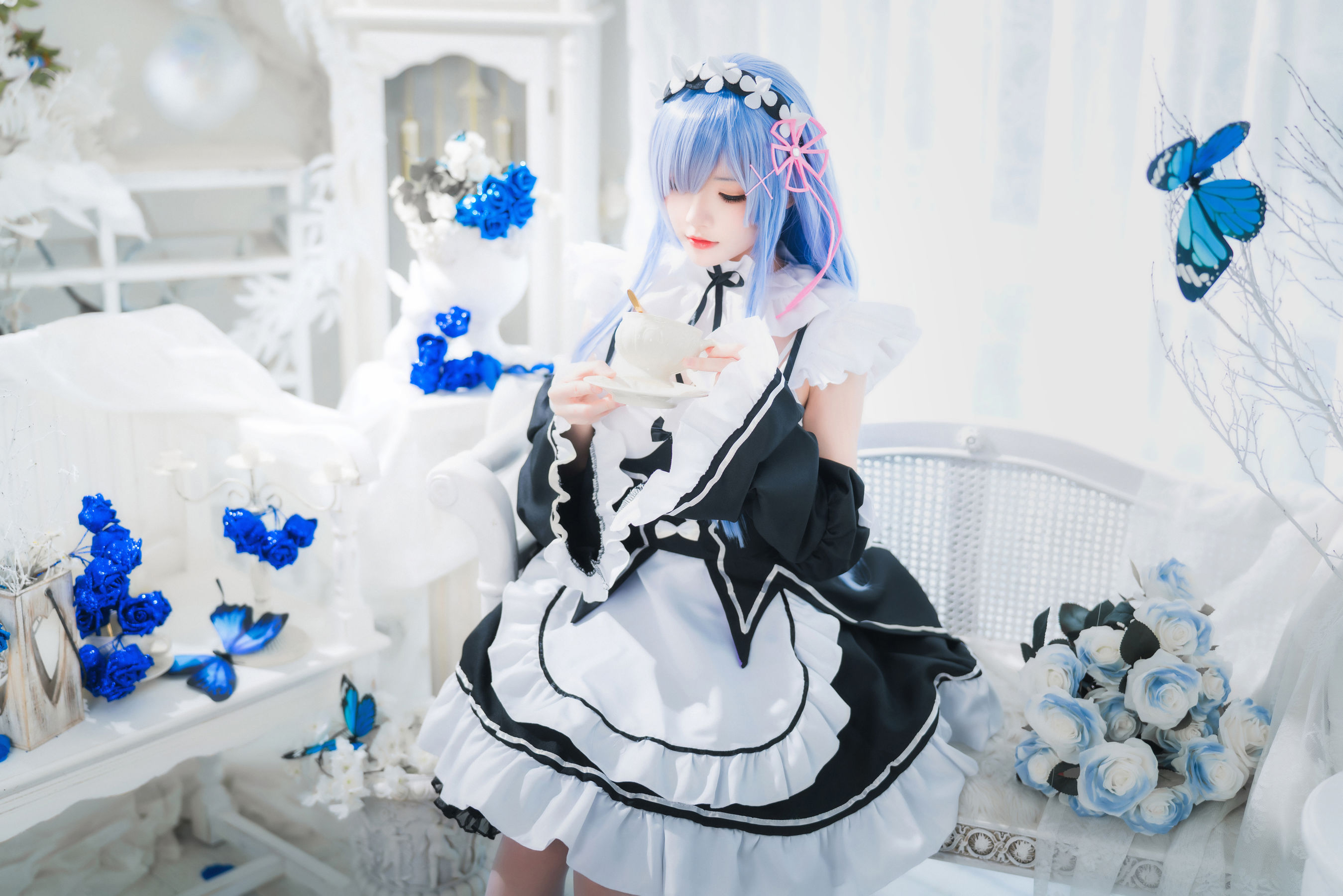 [福利COS] 桜桃喵 - 长发蕾姆