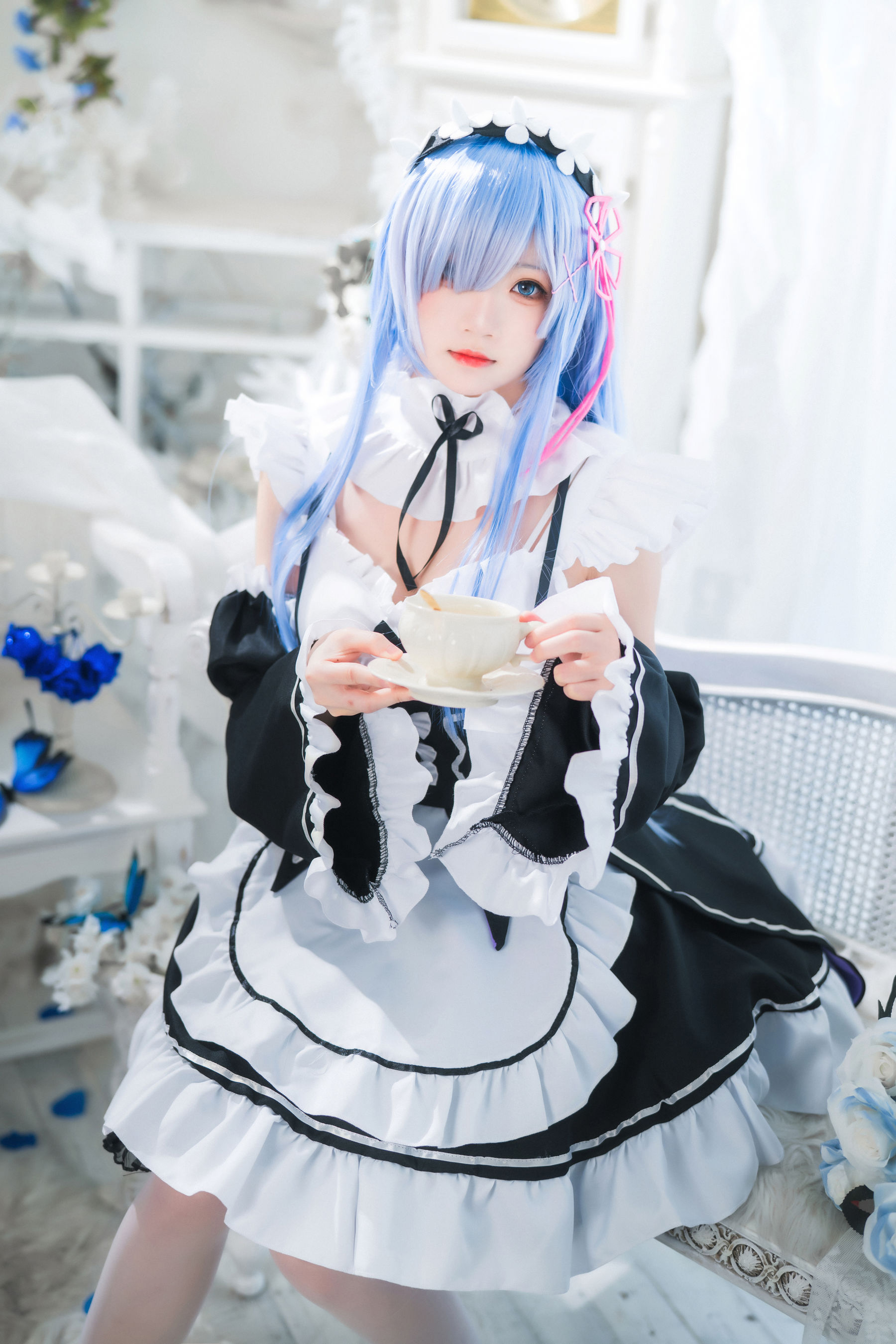 [福利COS] 桜桃喵 - 长发蕾姆