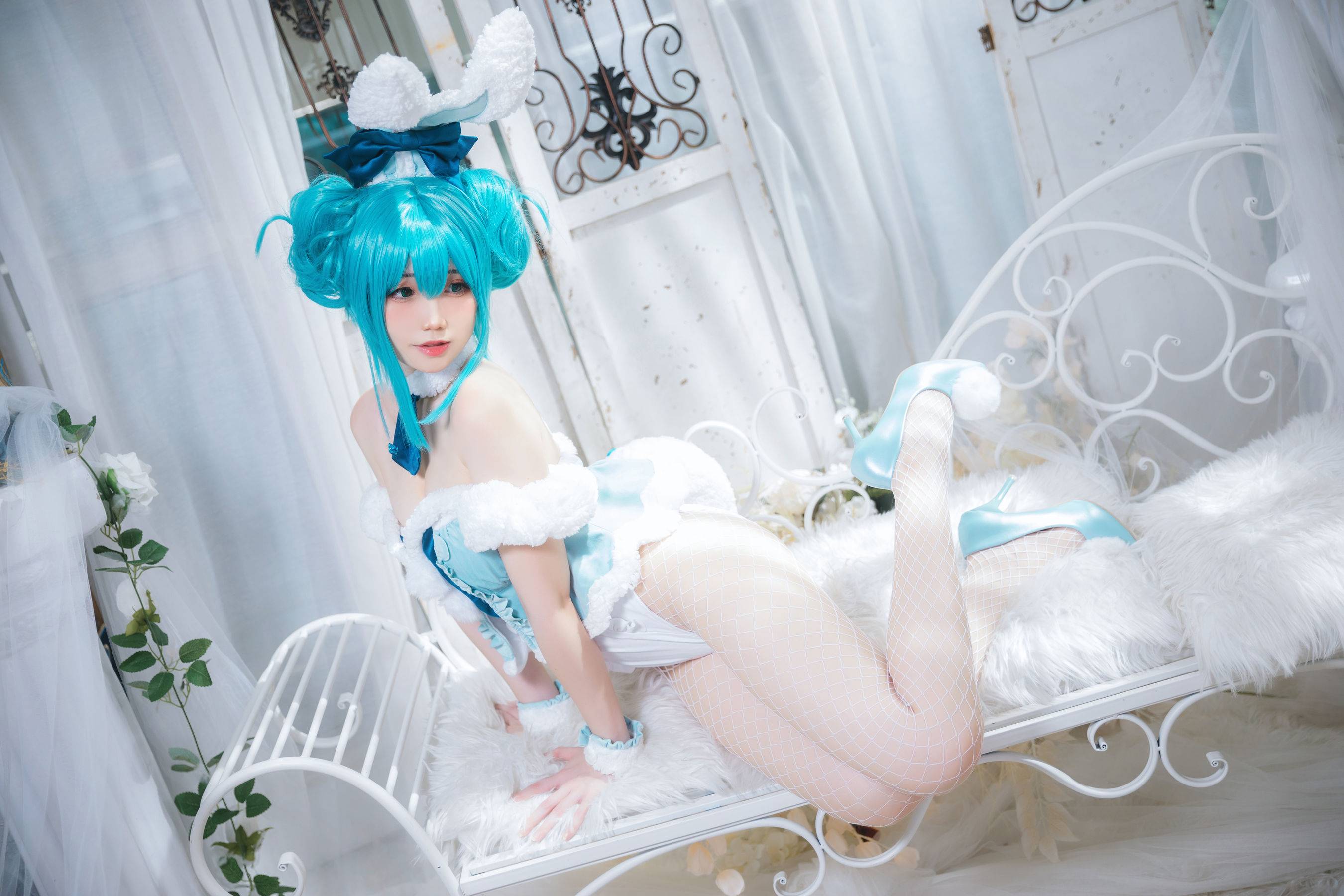 [福利COS] 焖焖碳 - 初音兔女郎