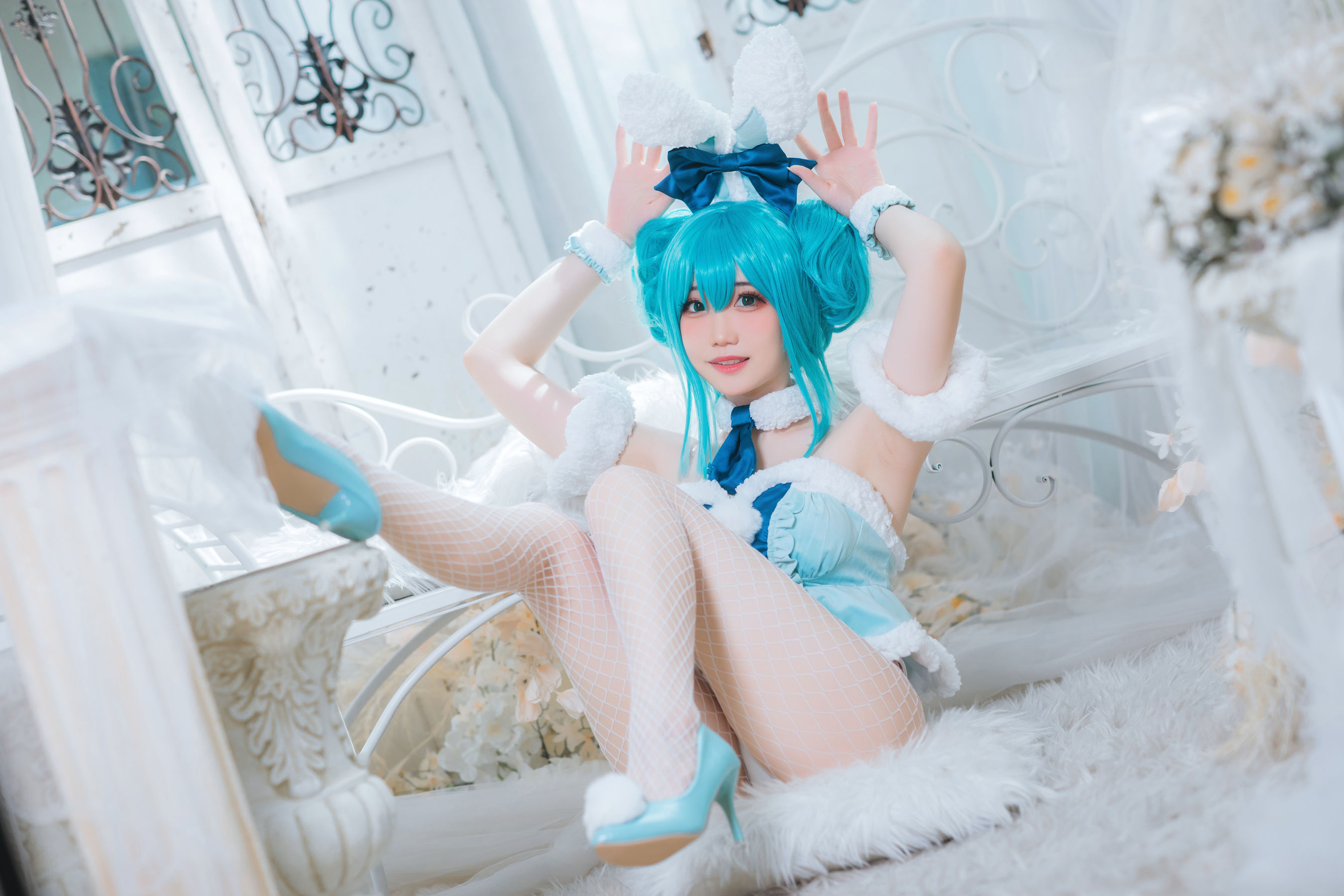 [福利COS] 焖焖碳 - 初音兔女郎