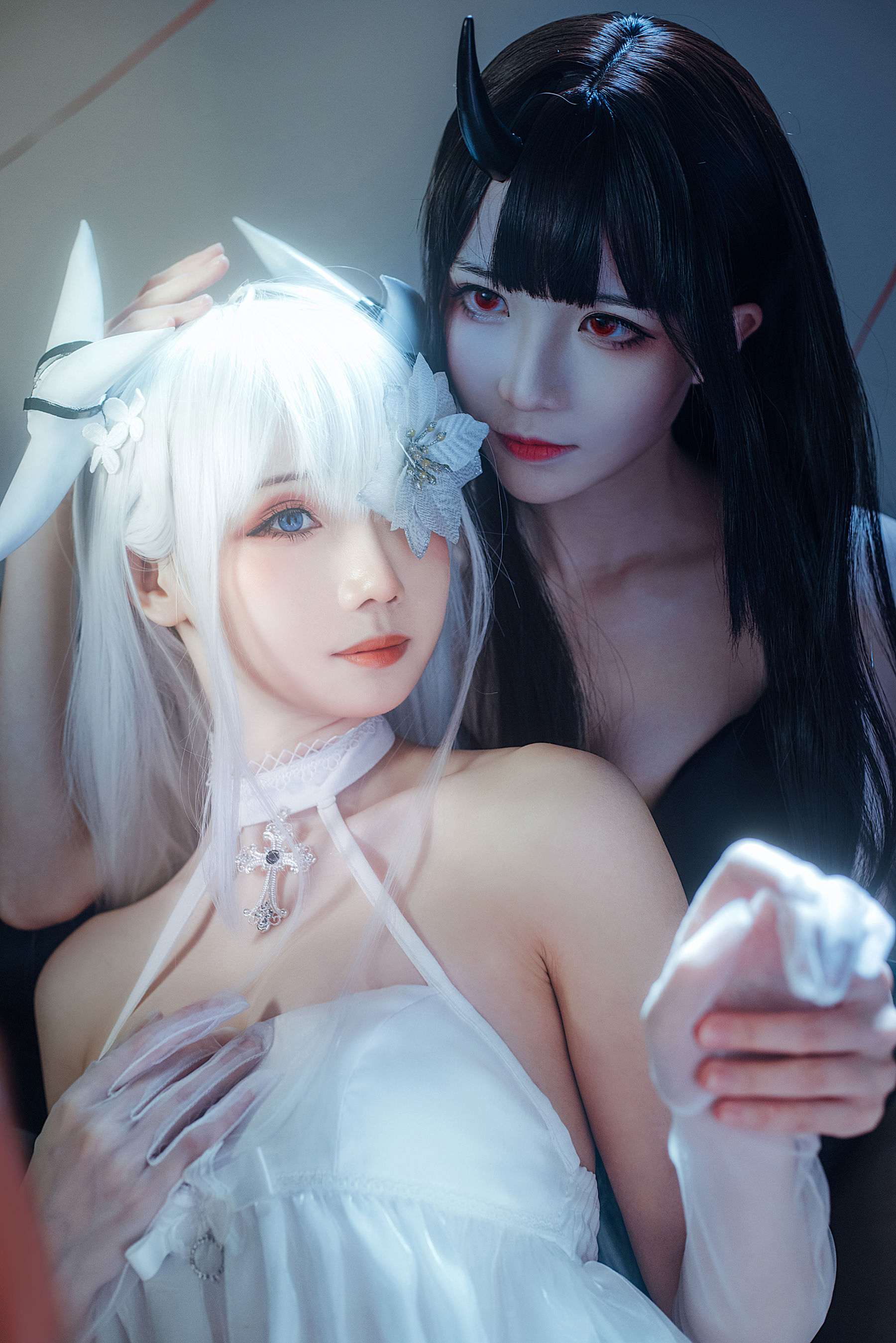 [福利COS] 焖焖碳&Tomoyo酱 - 碧蓝航线 埃姆登 双黑白夜之主