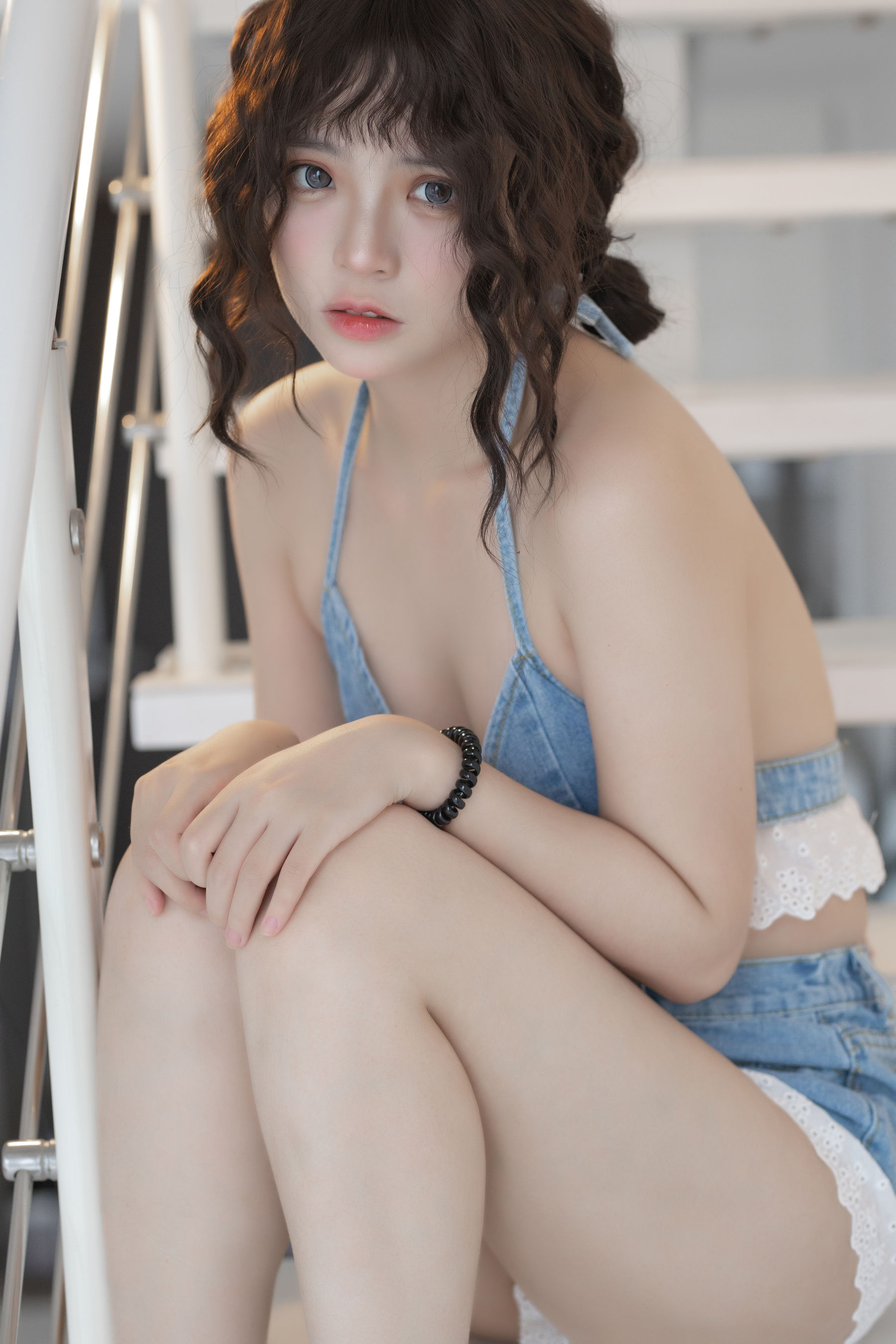 [福利COS] 疯猫ss - 2022夏日限定 背带牛仔蕾丝裤