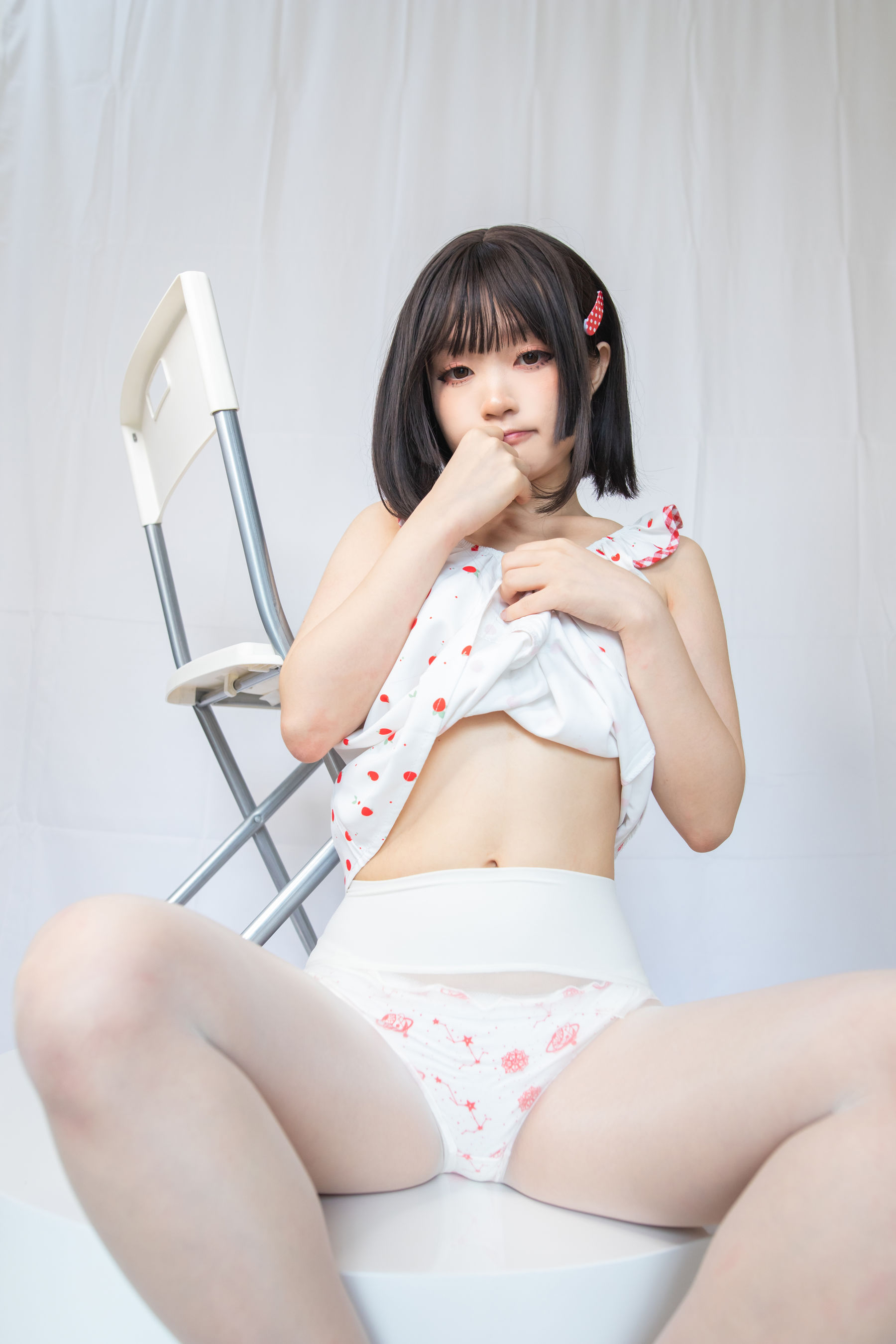[福利COS] 神沢永莉 - 粉色格子裙