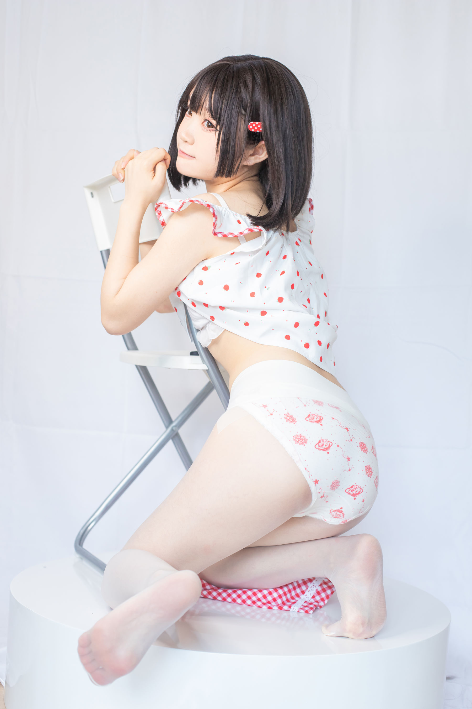 [福利COS] 神沢永莉 - 粉色格子裙