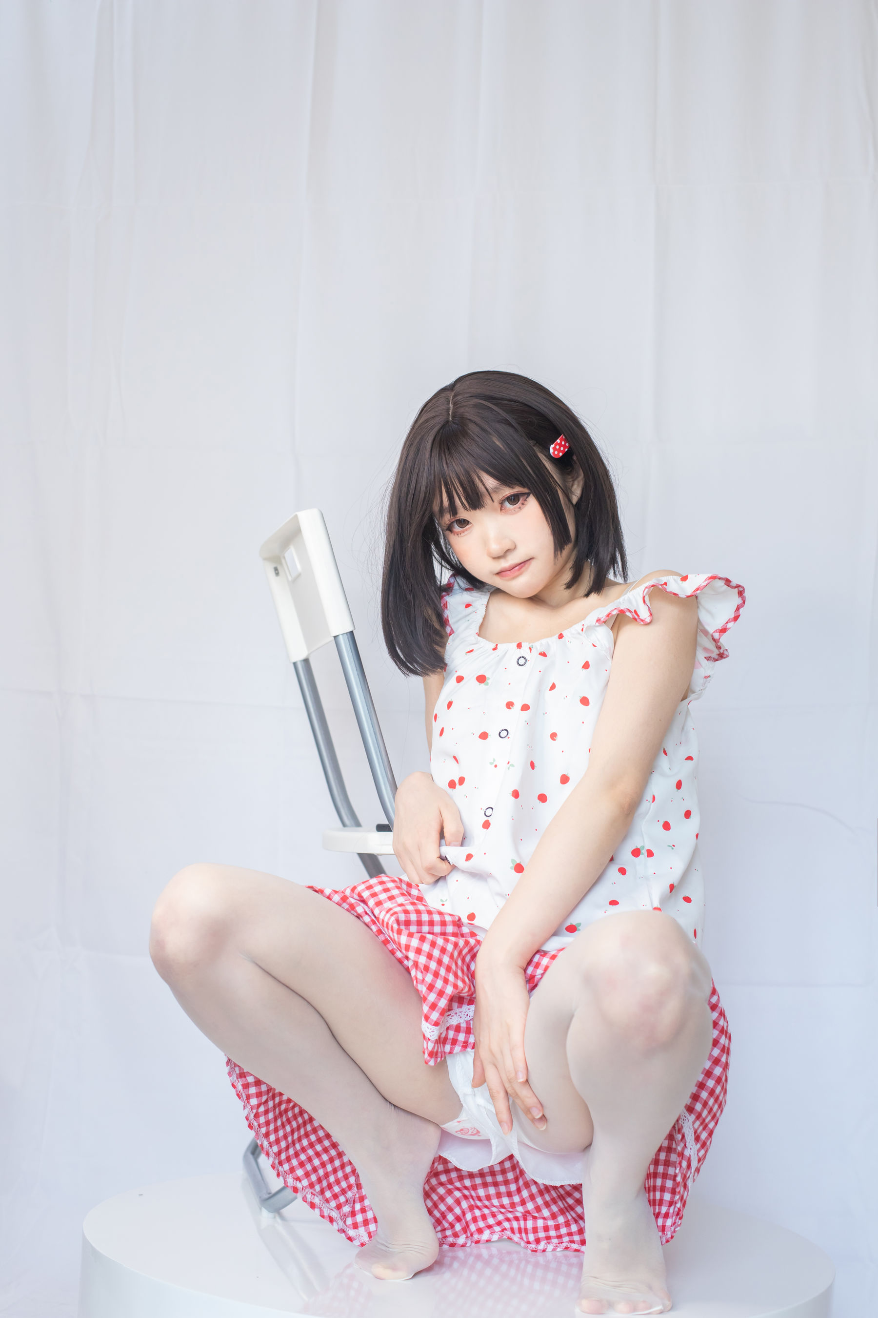 [福利COS] 神沢永莉 - 粉色格子裙
