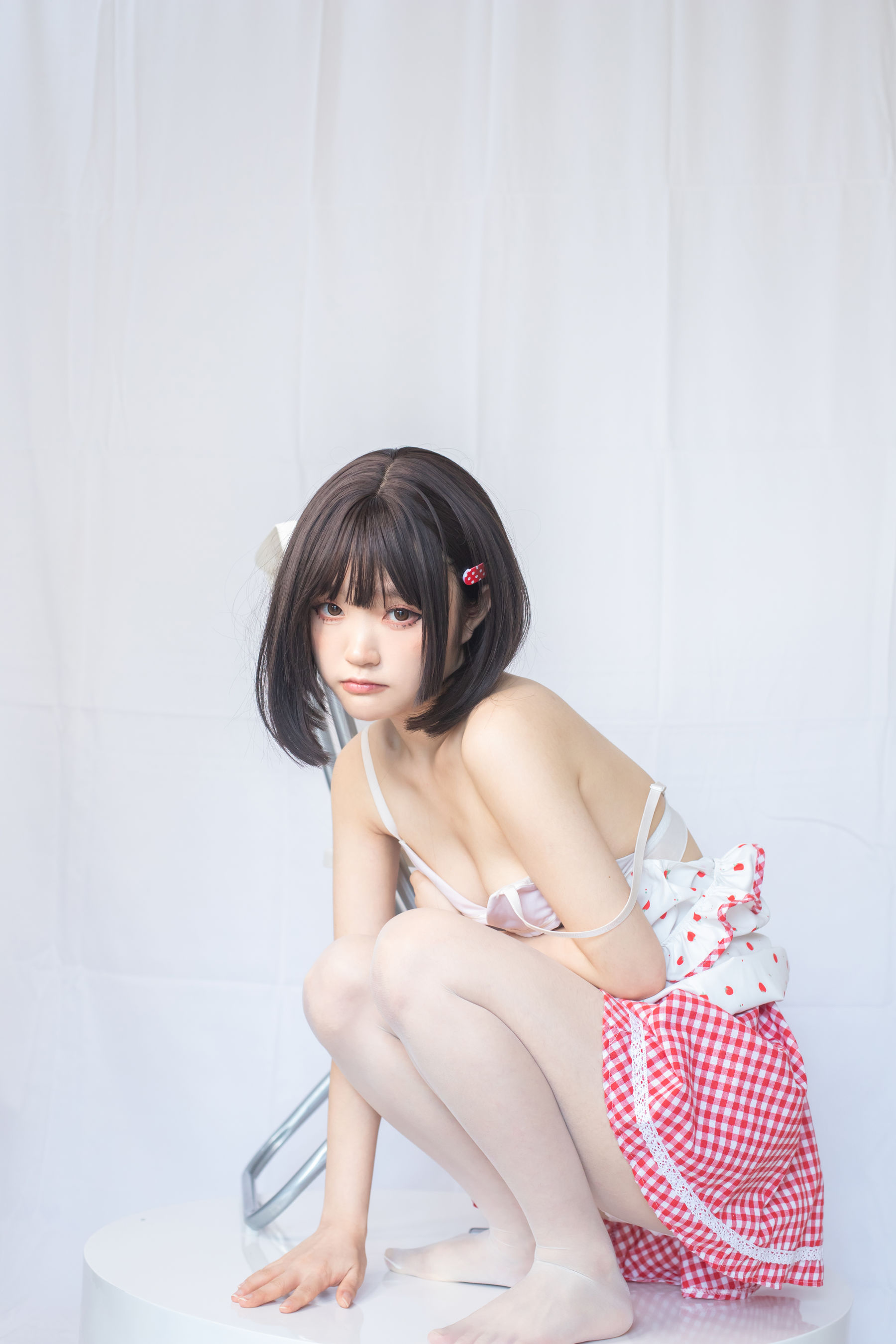 [福利COS] 神沢永莉 - 粉色格子裙