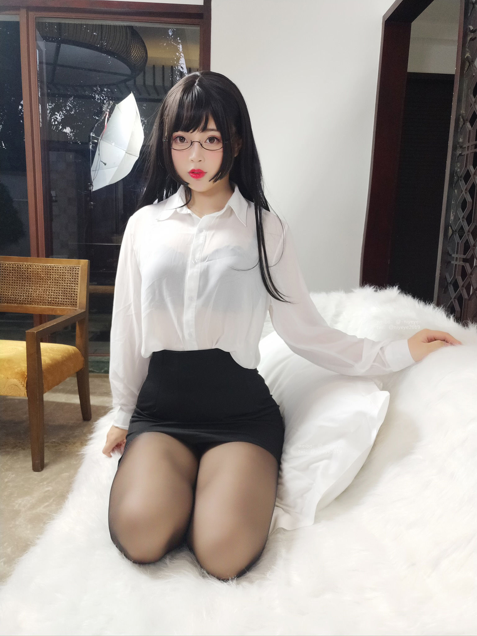 [福利COS] 萌系小姐姐-白烨-&耶米西奶露 - 家庭教师