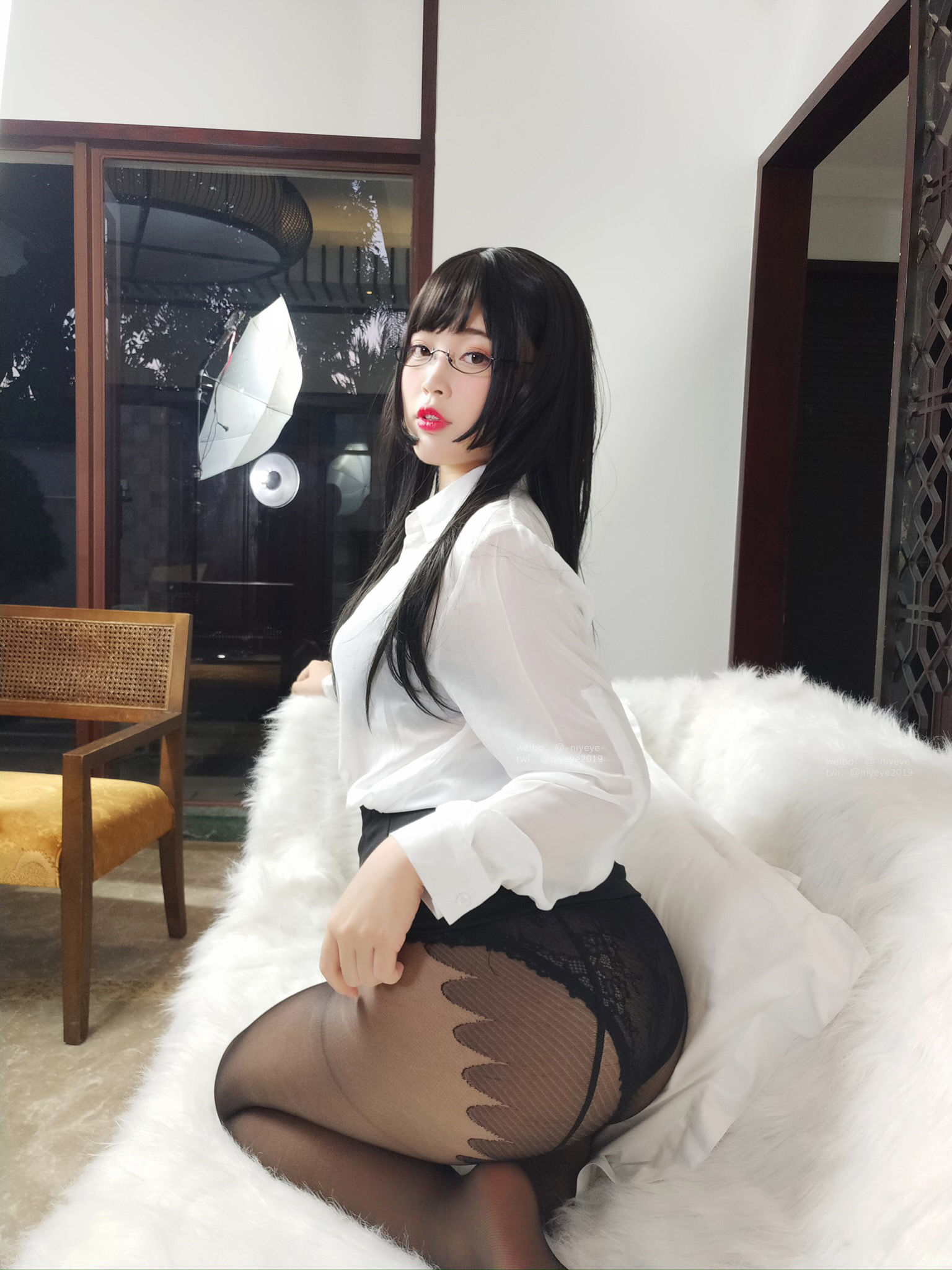 [福利COS] 萌系小姐姐-白烨-&耶米西奶露 - 家庭教师