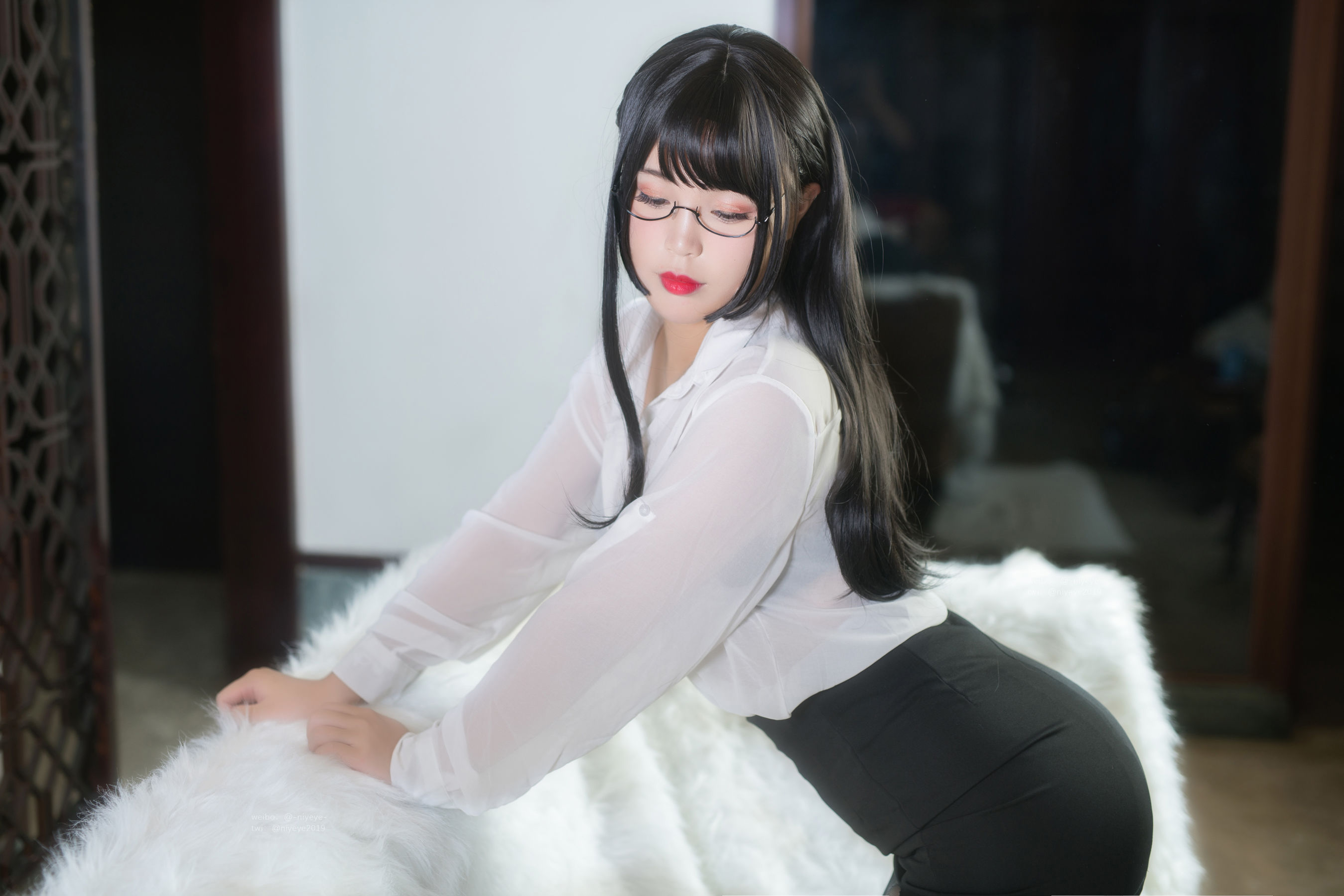 [福利COS] 萌系小姐姐-白烨-&耶米西奶露 - 家庭教师