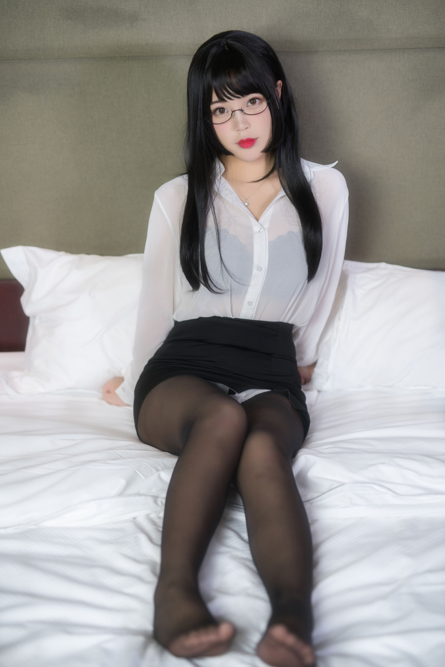 [福利COS] 萌系小姐姐-白烨-&耶米西奶露 - 家庭教师