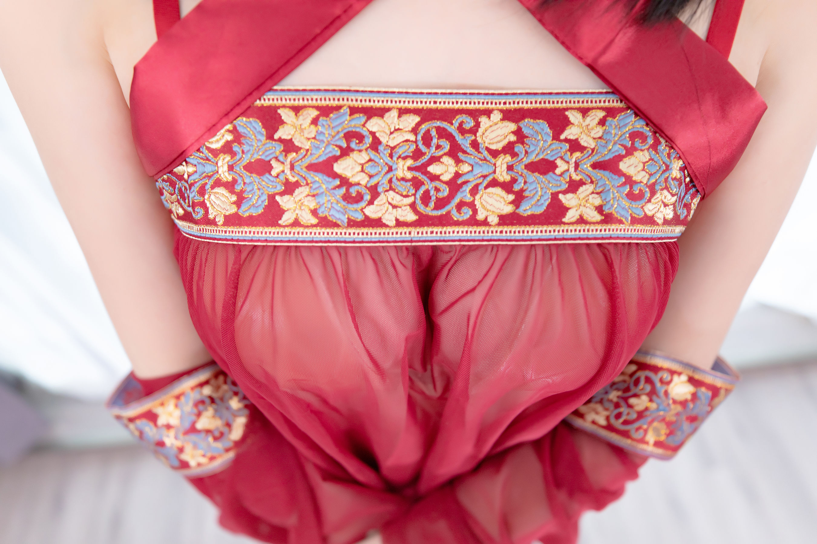 [福利COS] 萝莉神楽板真冬 之唐宫魅影