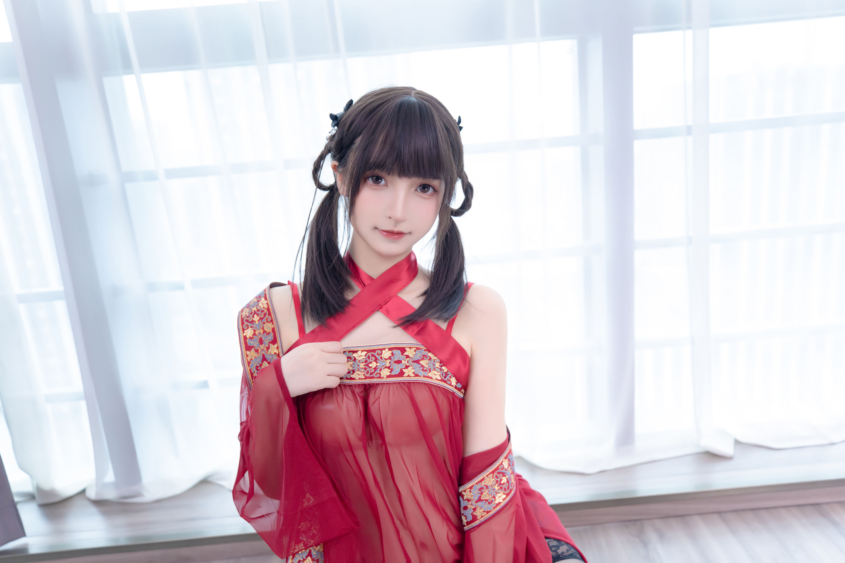 [福利COS] 萝莉神楽板真冬 之唐宫魅影