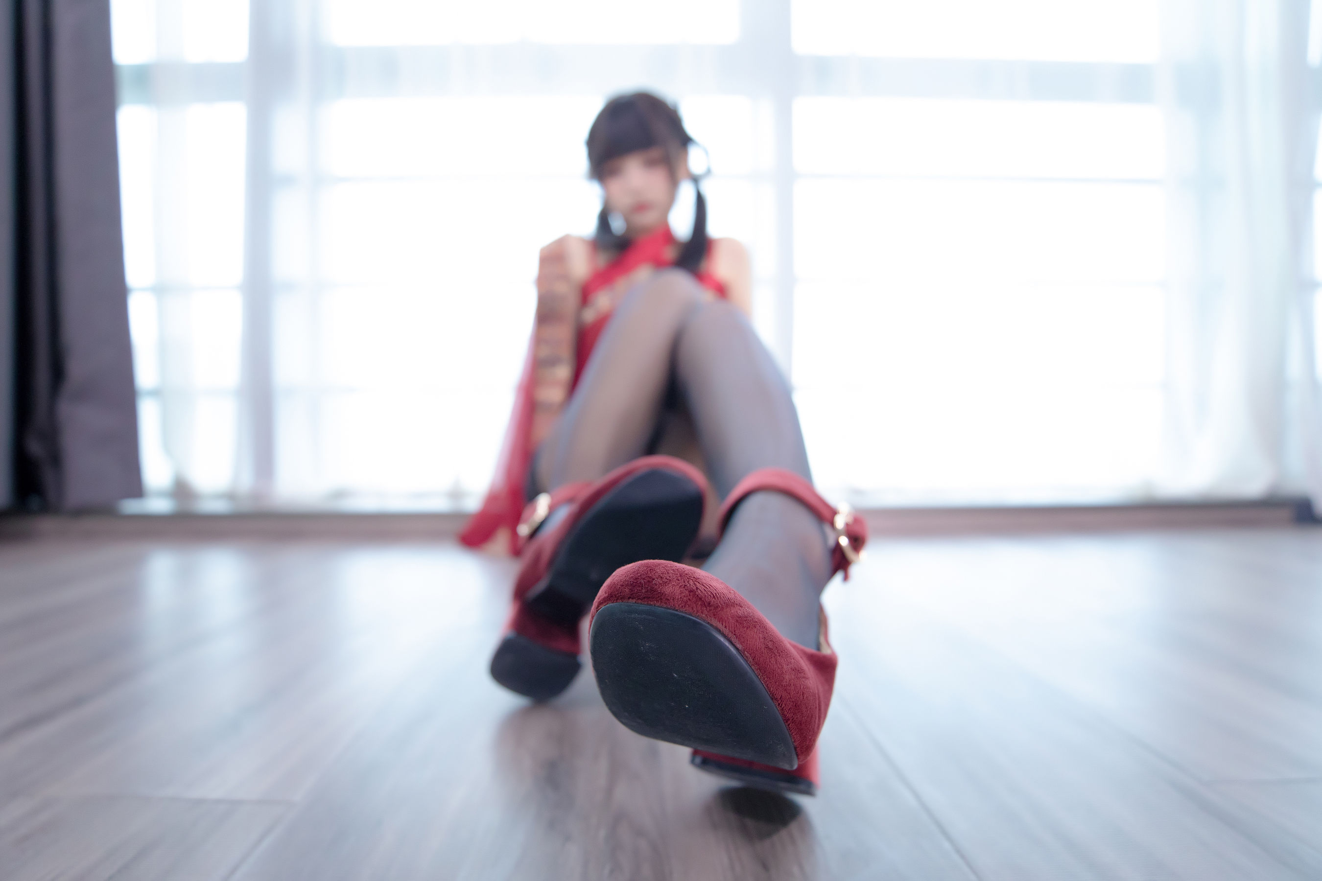[福利COS] 萝莉神楽板真冬 之唐宫魅影