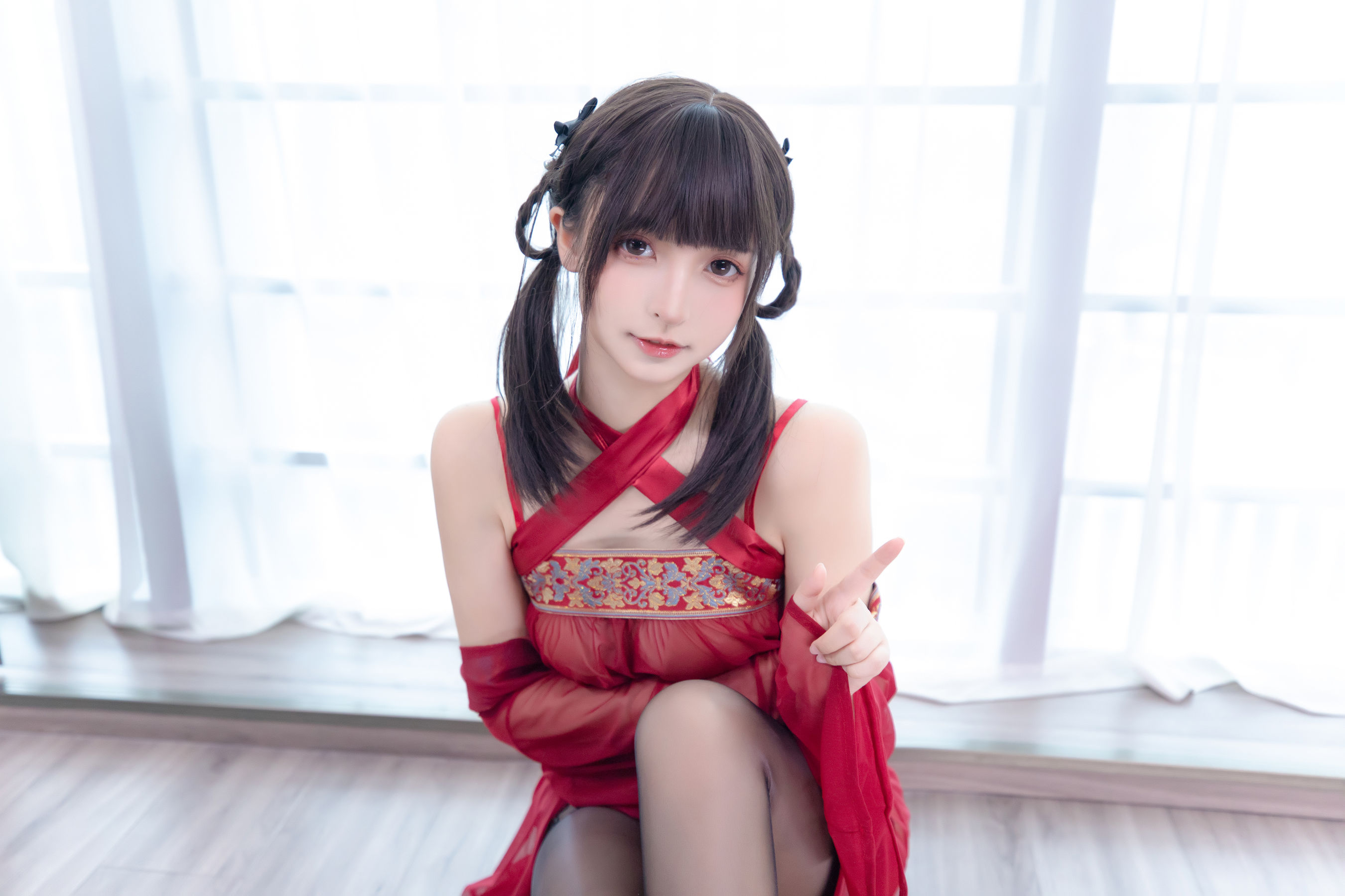 [福利COS] 萝莉神楽板真冬 之唐宫魅影