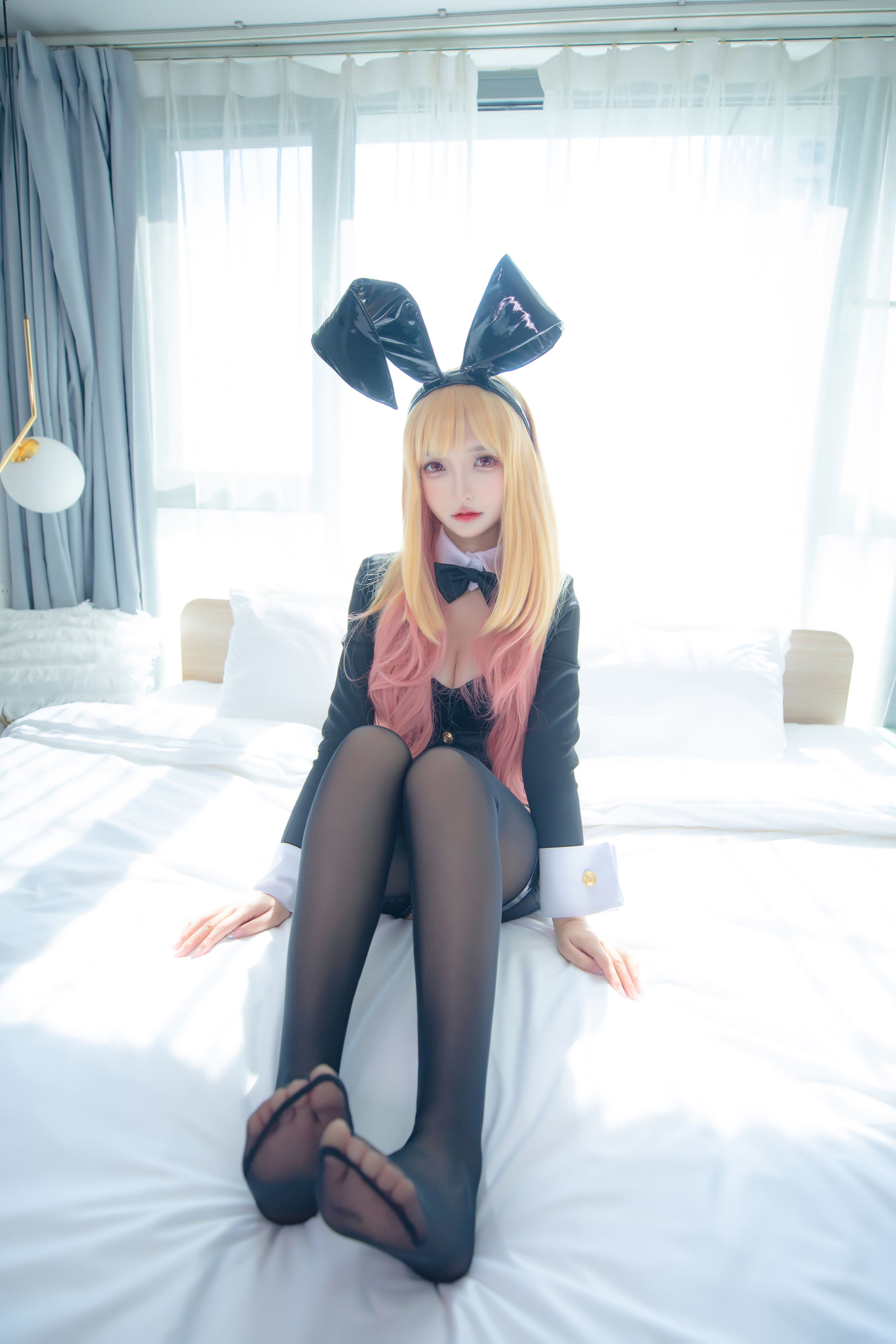 [福利COS] 萝莉神楽板真冬 之海梦兔女郎
