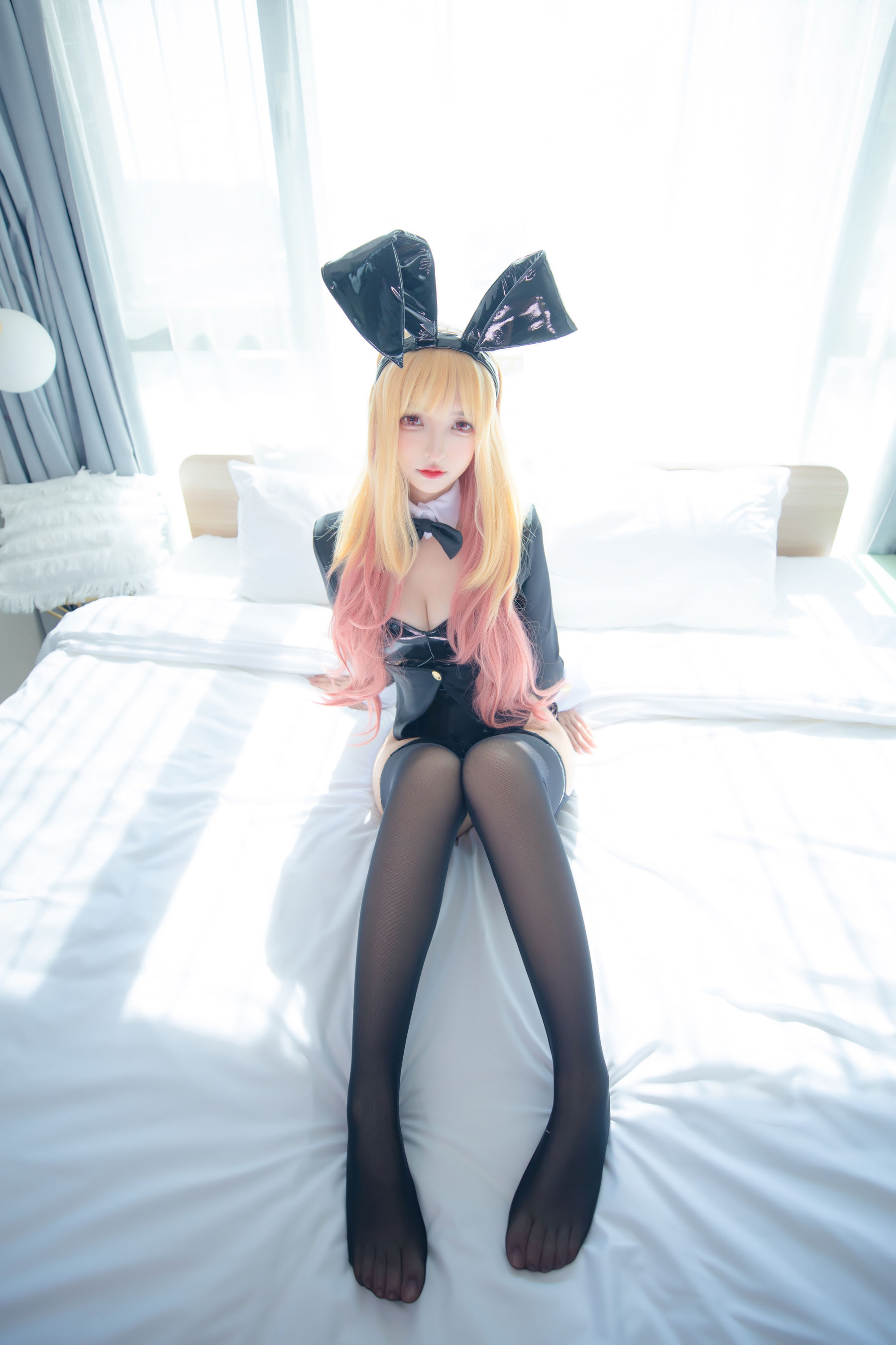 [福利COS] 萝莉神楽板真冬 之海梦兔女郎