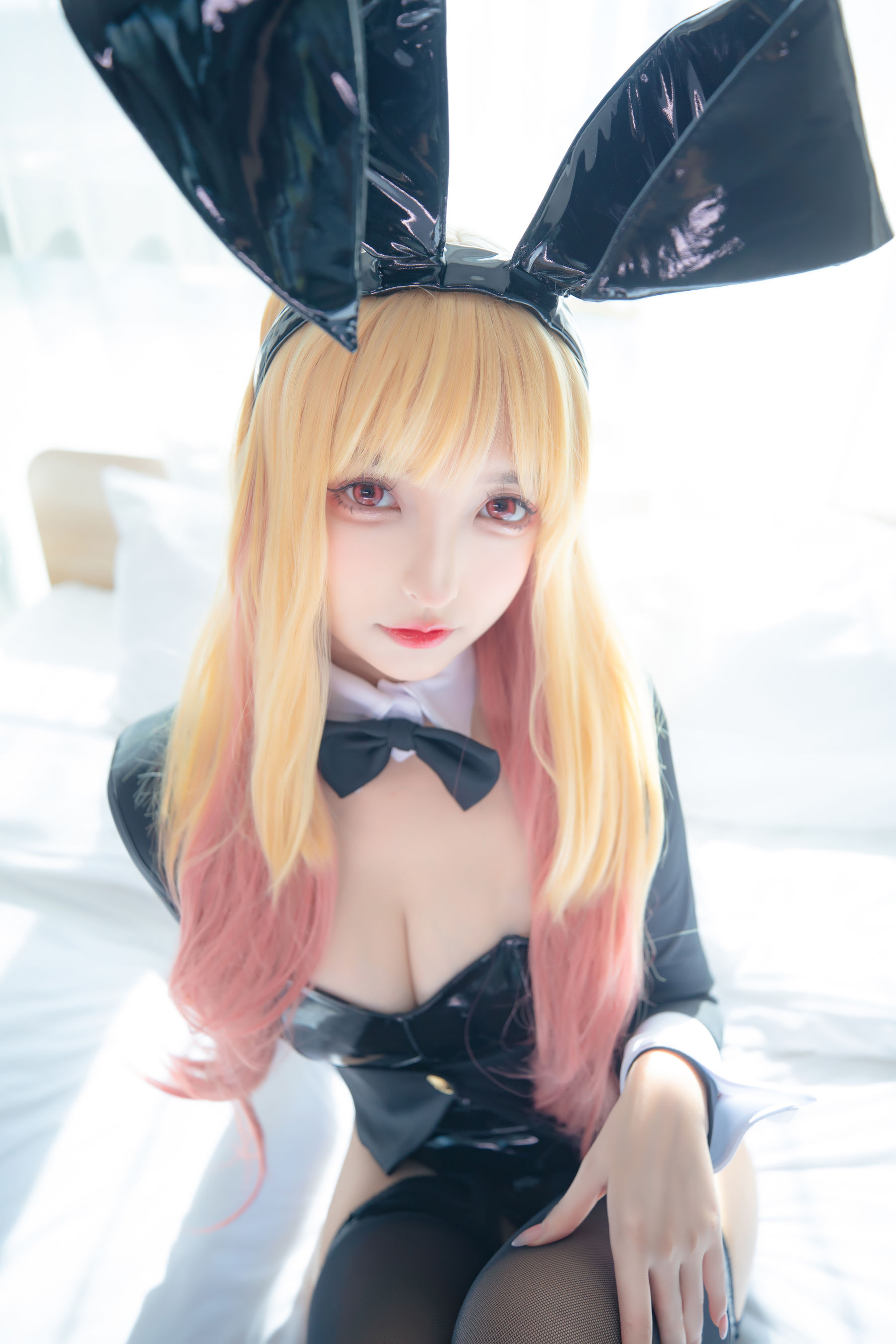 [福利COS] 萝莉神楽板真冬 之海梦兔女郎
