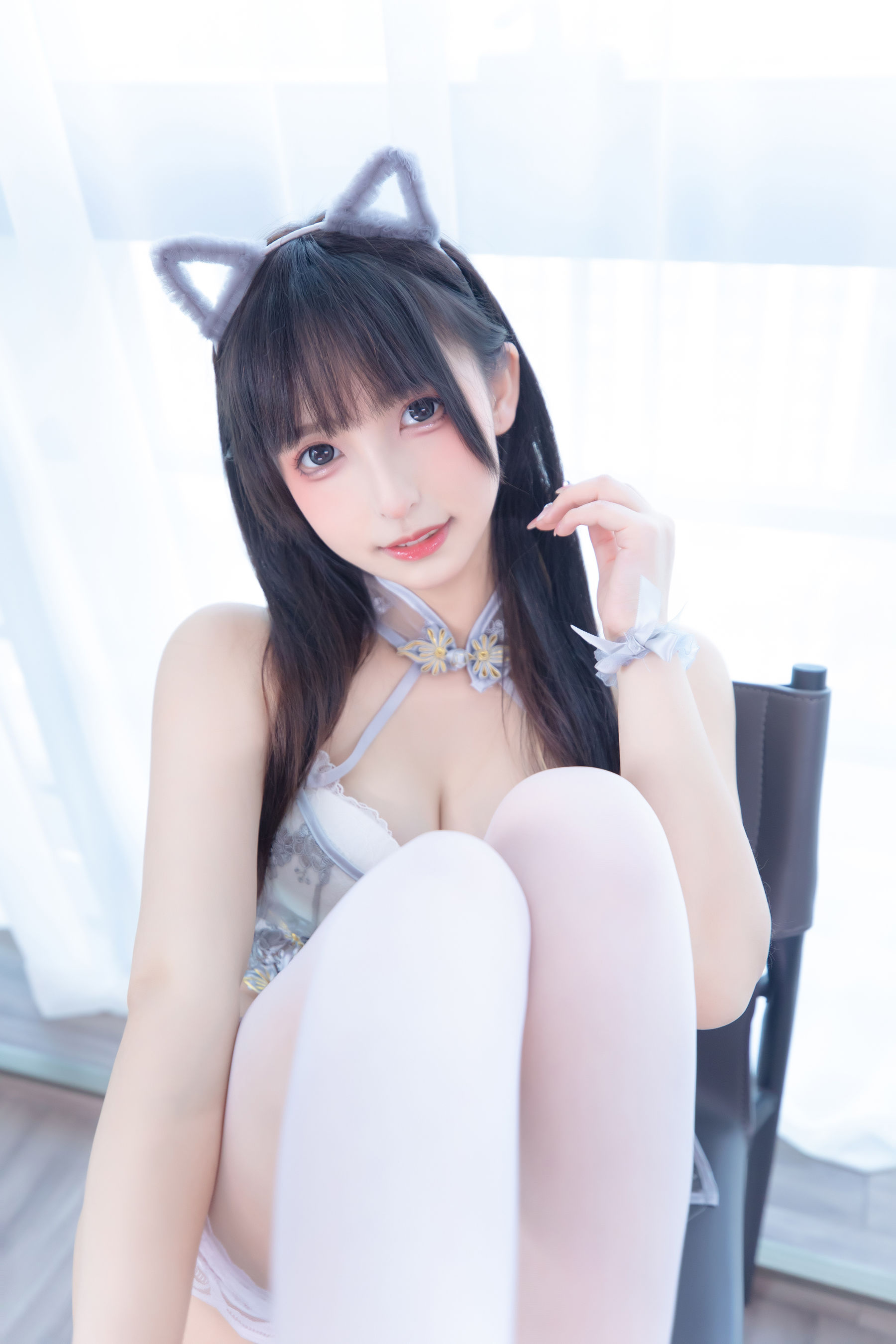 [福利COS] 萝莉神楽板真冬 之羞涩喵喵