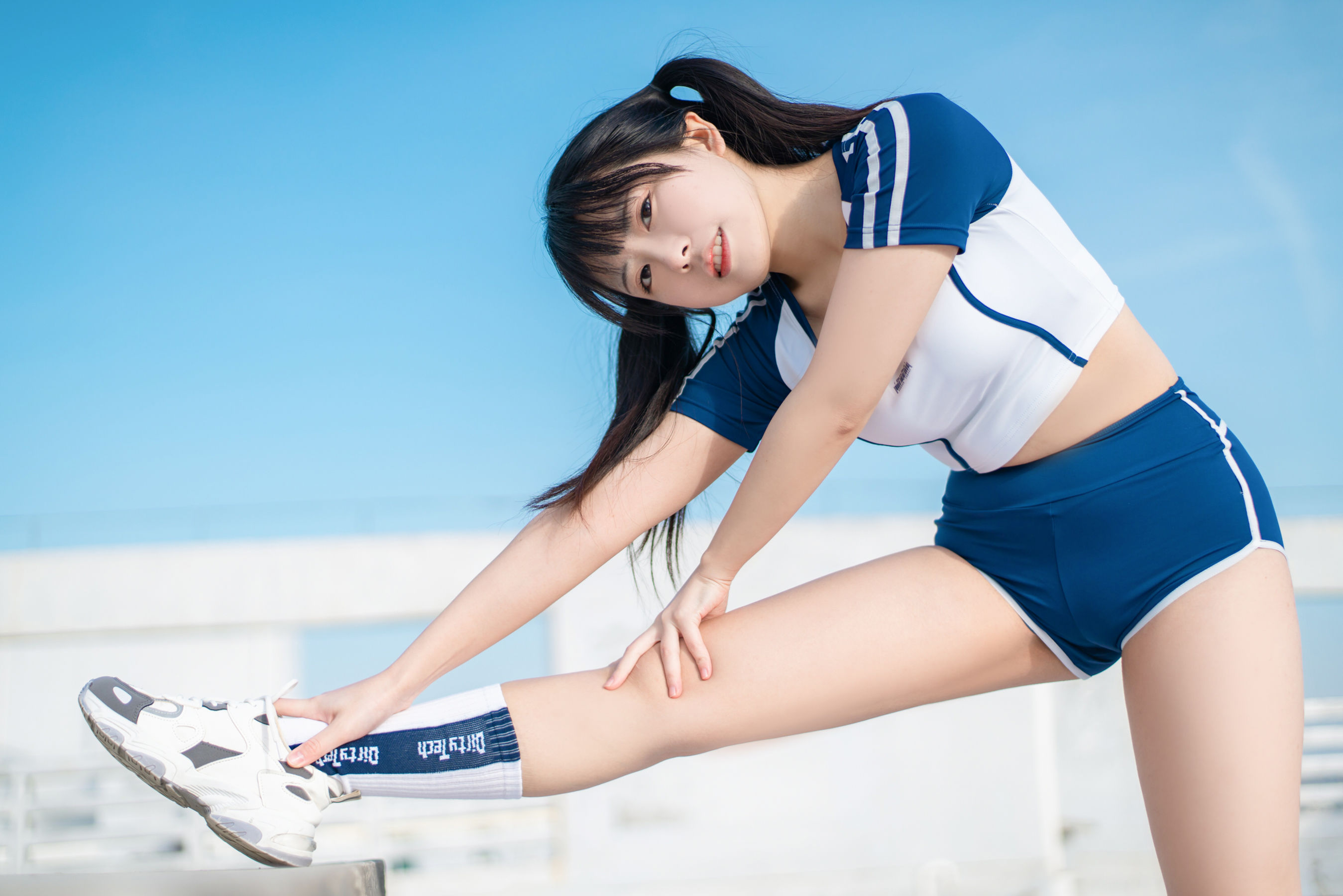 [福利COS] 虎森森 - 体操服