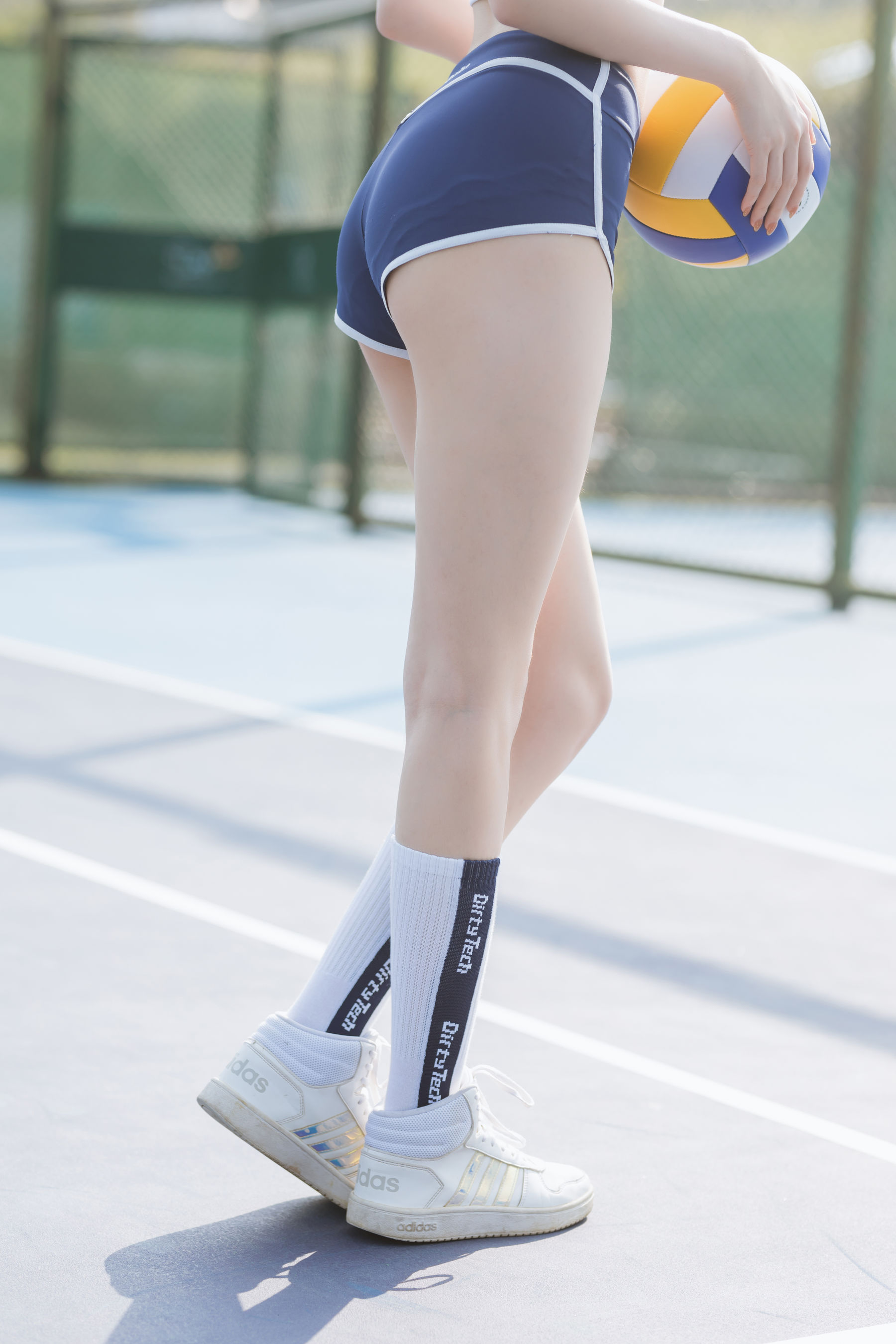 [福利COS] 许岚(叁月life) - 夏日运动服