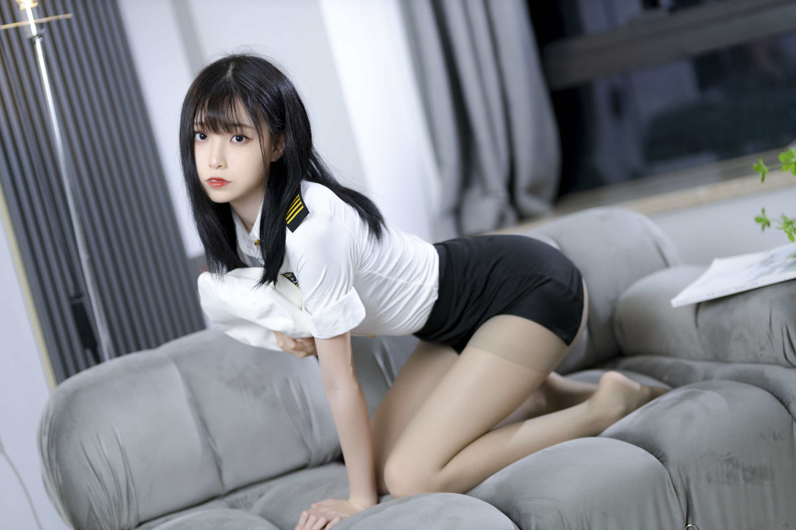 [福利COS] 许岚(叁月life) - 灰丝制服