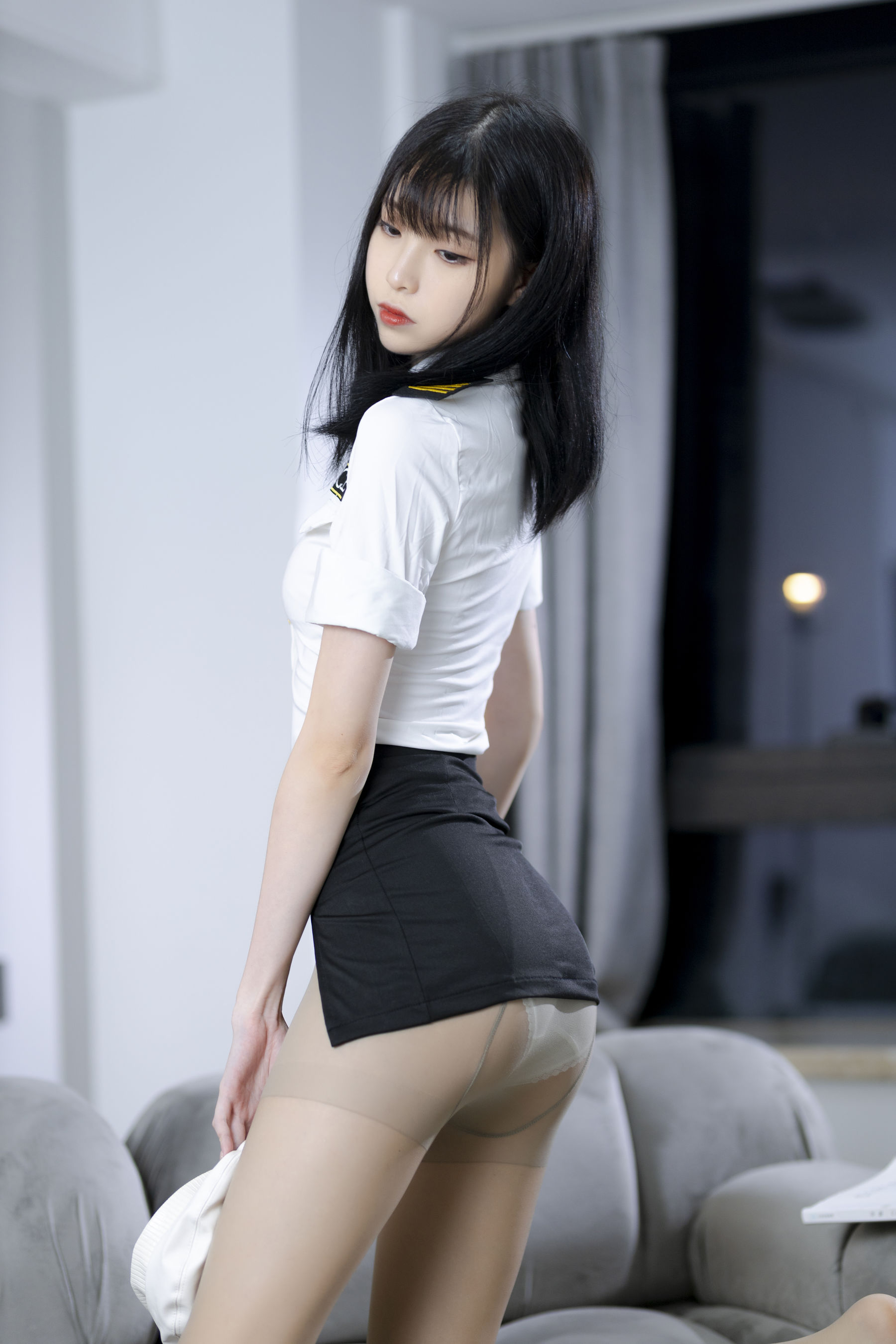 [福利COS] 许岚(叁月life) - 灰丝制服