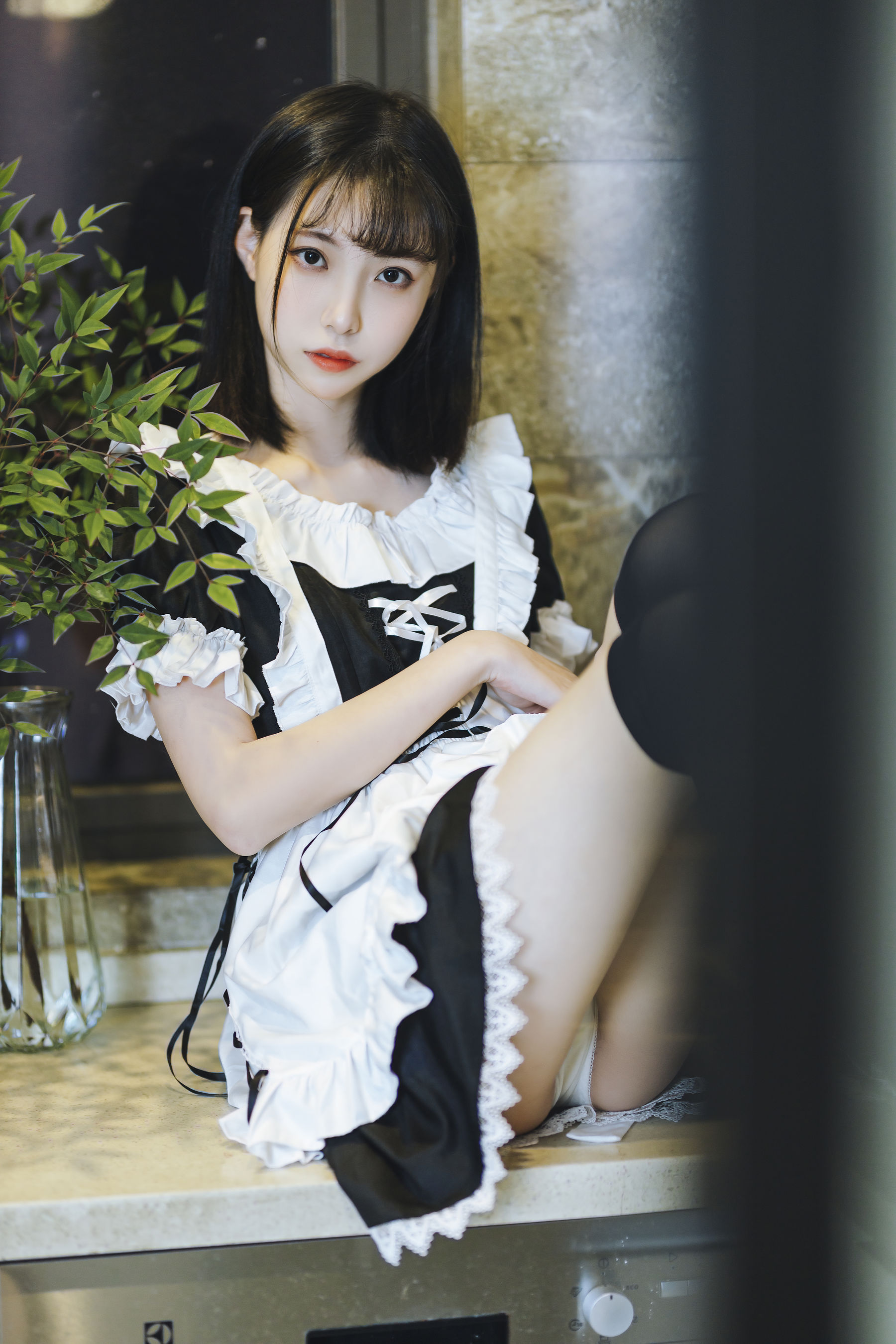 [福利COS] 许岚(叁月life) - 短裙女仆