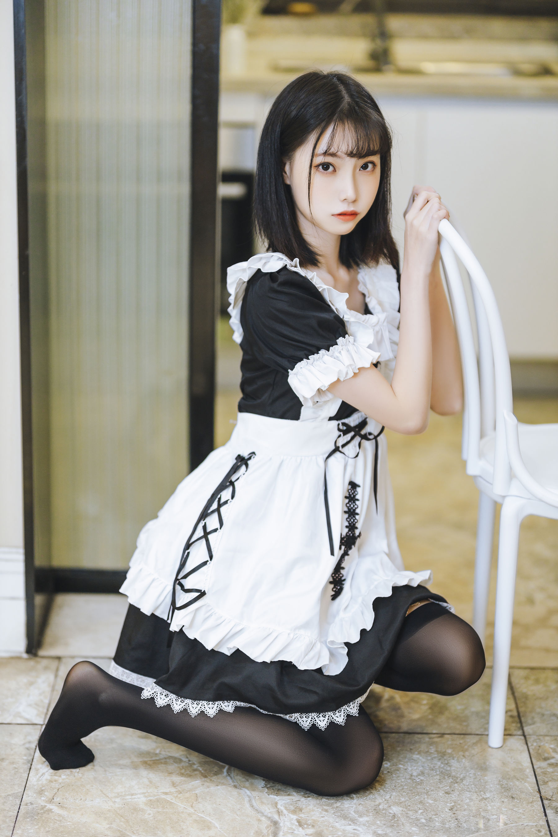 [福利COS] 许岚(叁月life) - 短裙女仆
