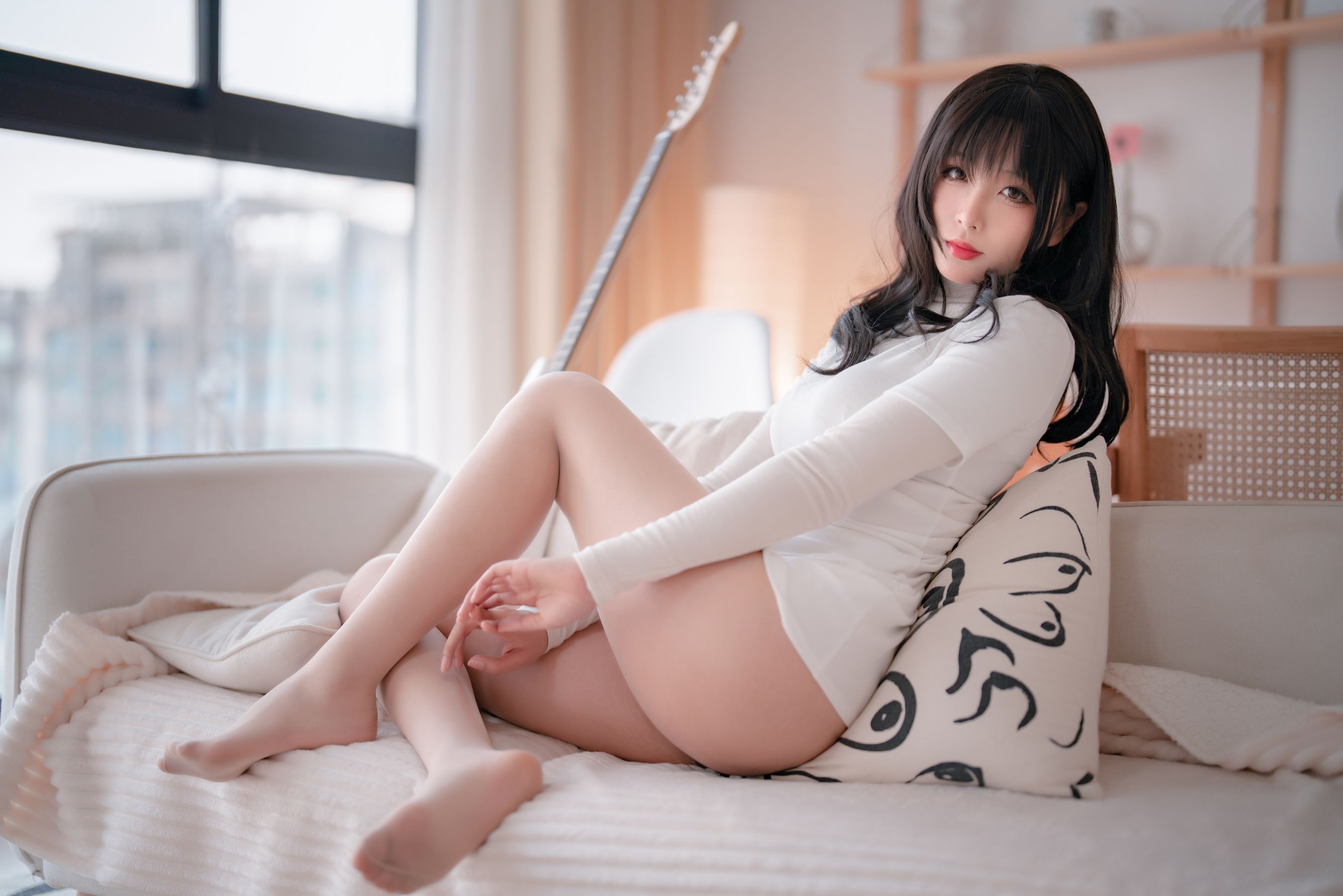 [福利COS] 轩萧学姐 - 吉他妹妹 肉丝套