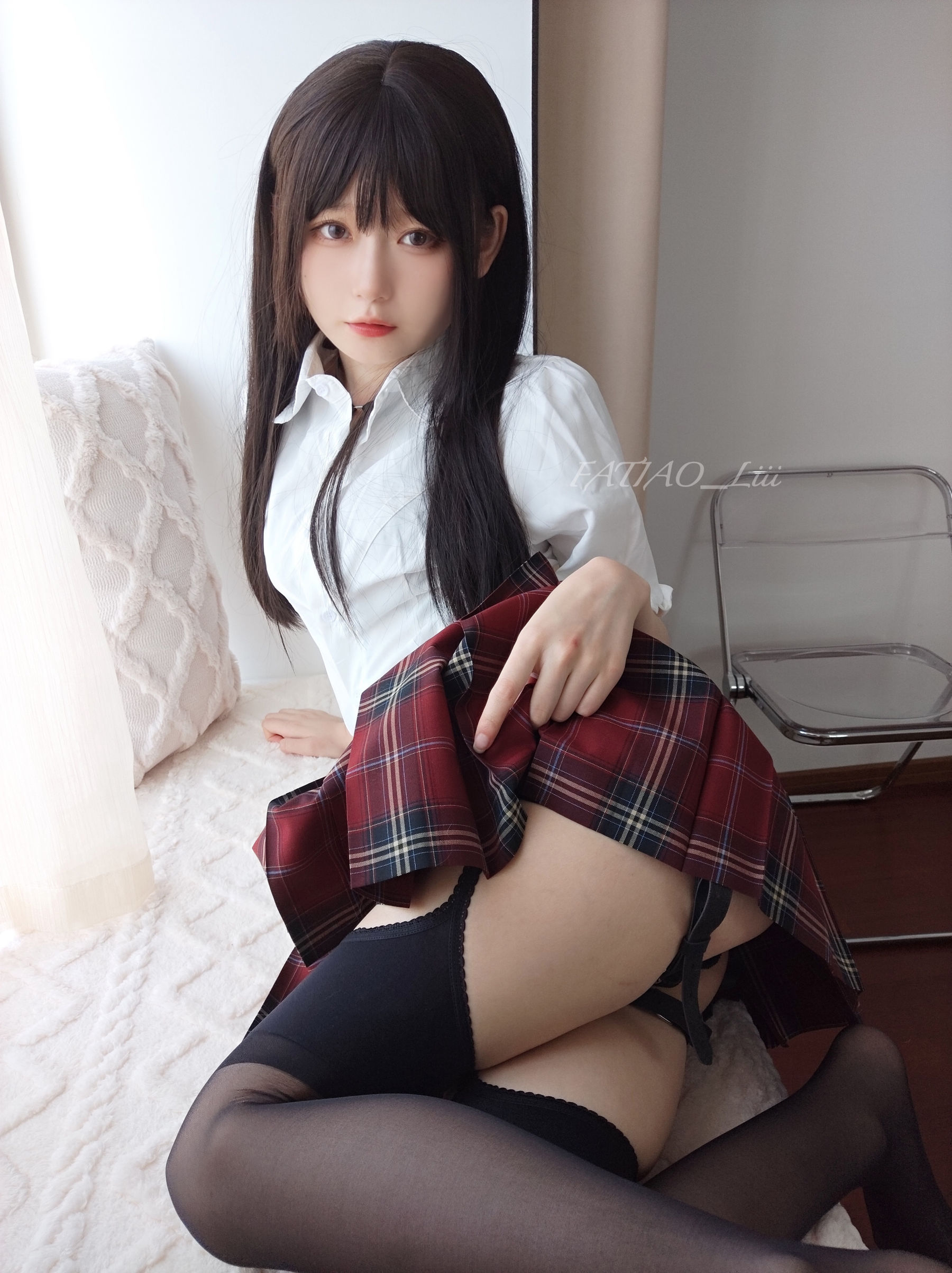 [福利COS] 迷之呆梨(发条少女) - 学姐の黑丝诱惑