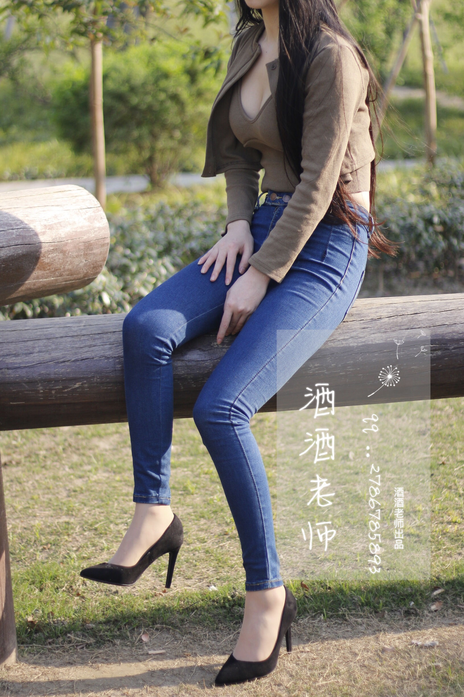 [福利COS] 酒酒老师 - 裤里丝最高图鉴