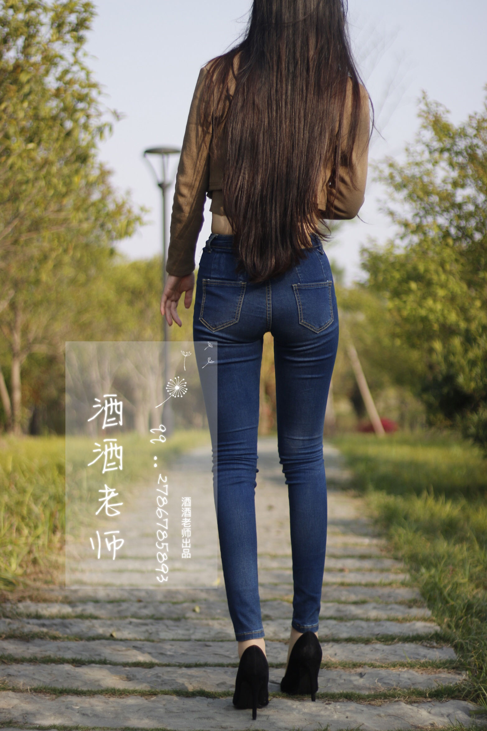 [福利COS] 酒酒老师 - 裤里丝最高图鉴
