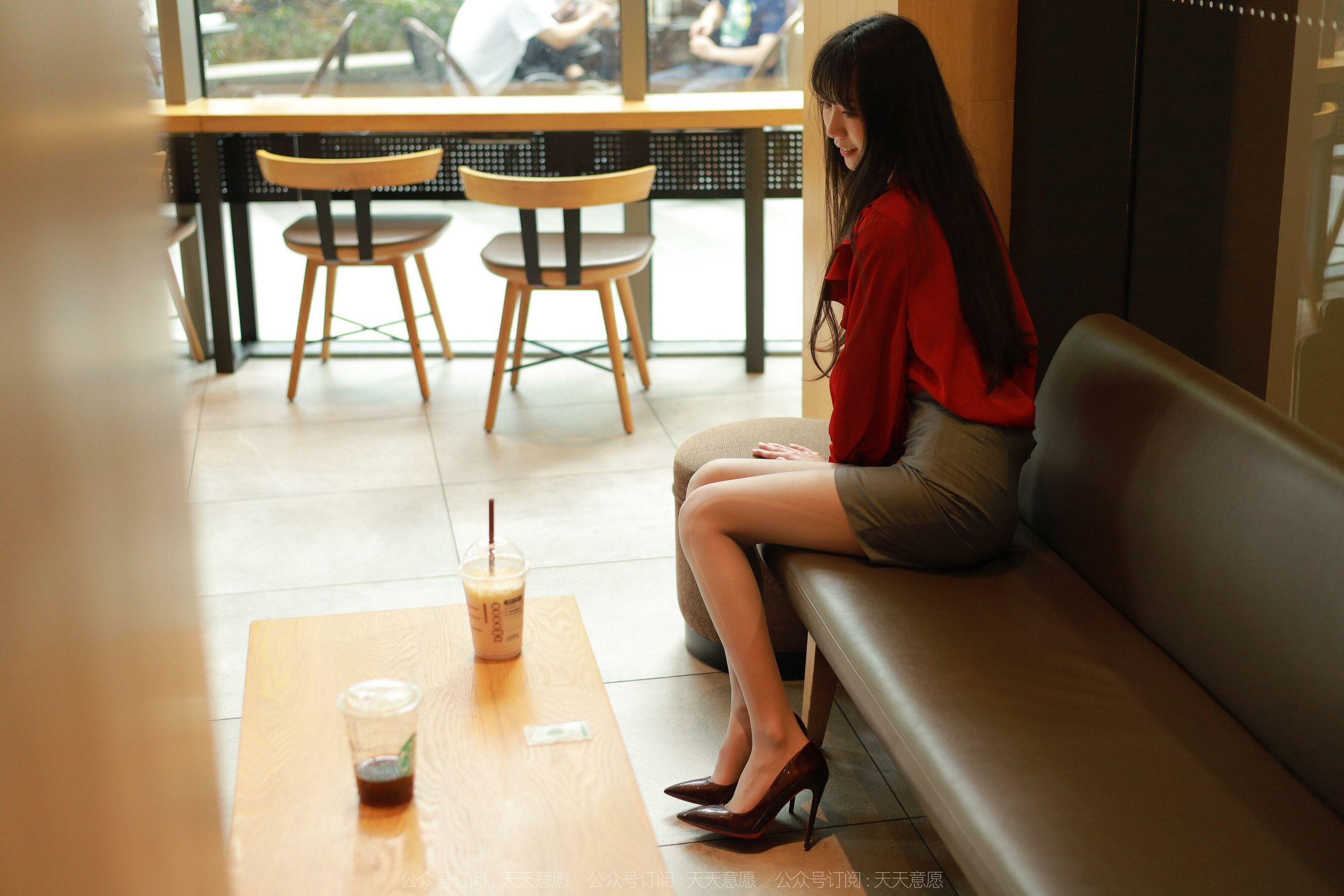 [IESS异思趣向] 团团 对面的美女同事