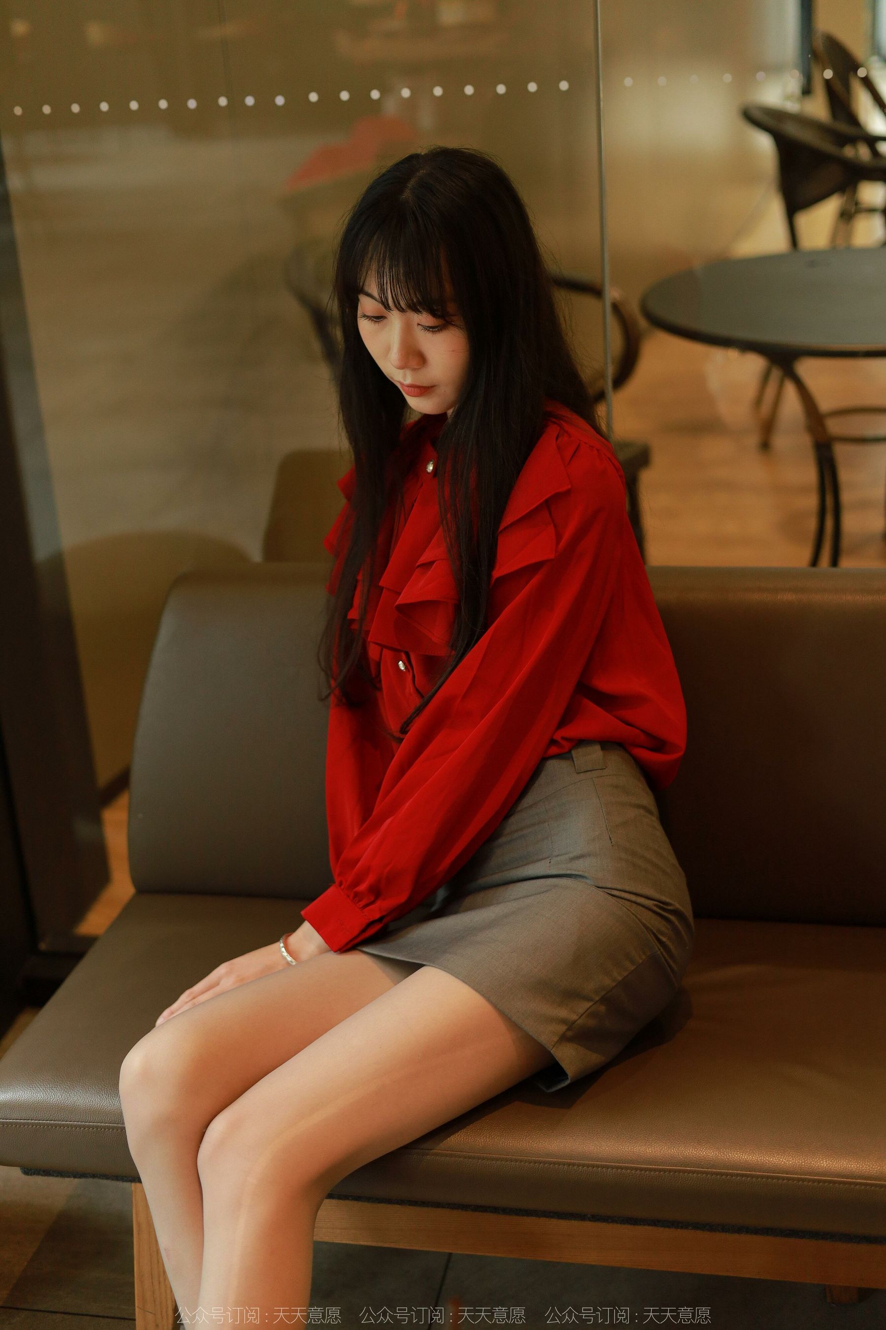 [IESS异思趣向] 团团 对面的美女同事