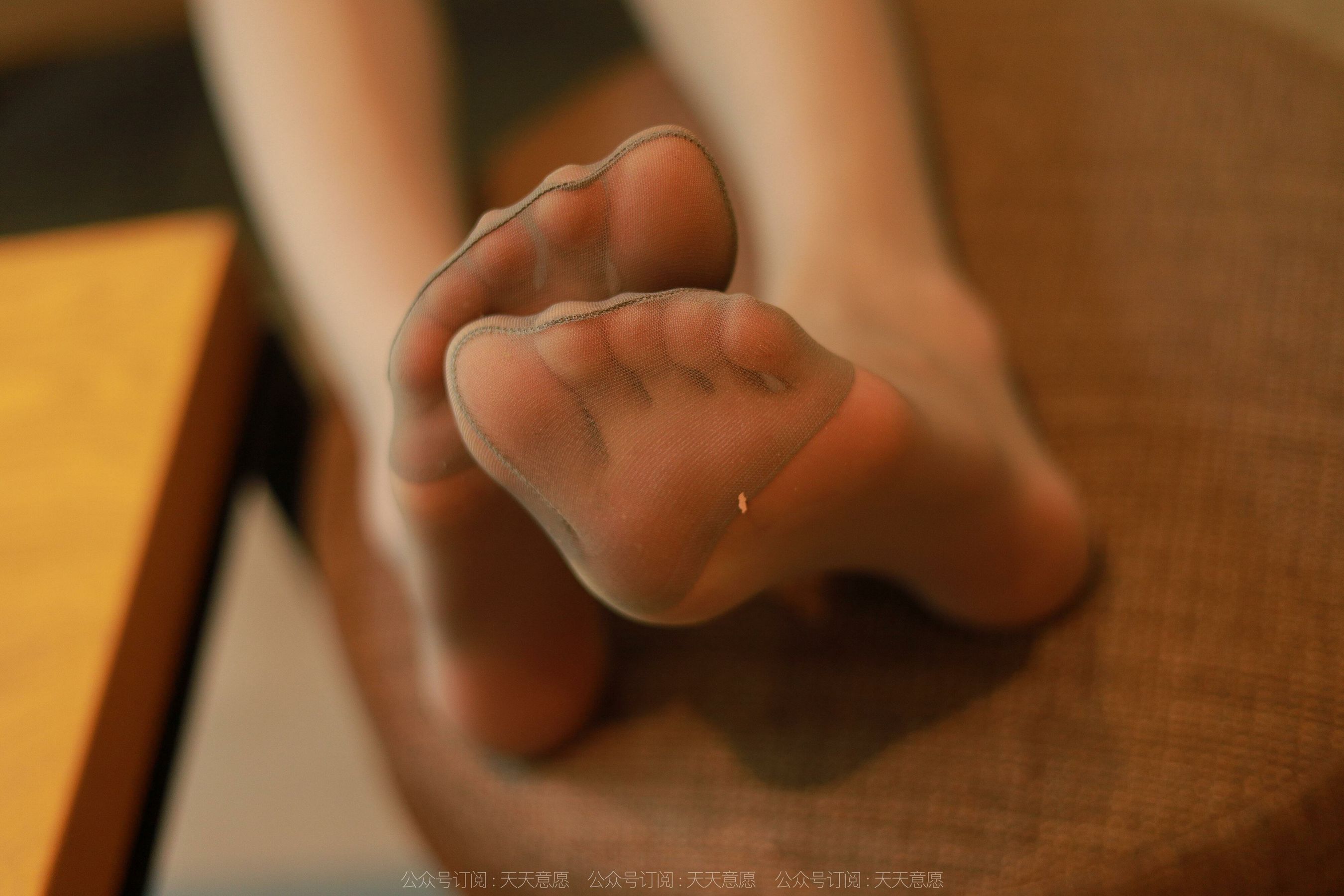 [IESS异思趣向] 团团 对面的美女同事