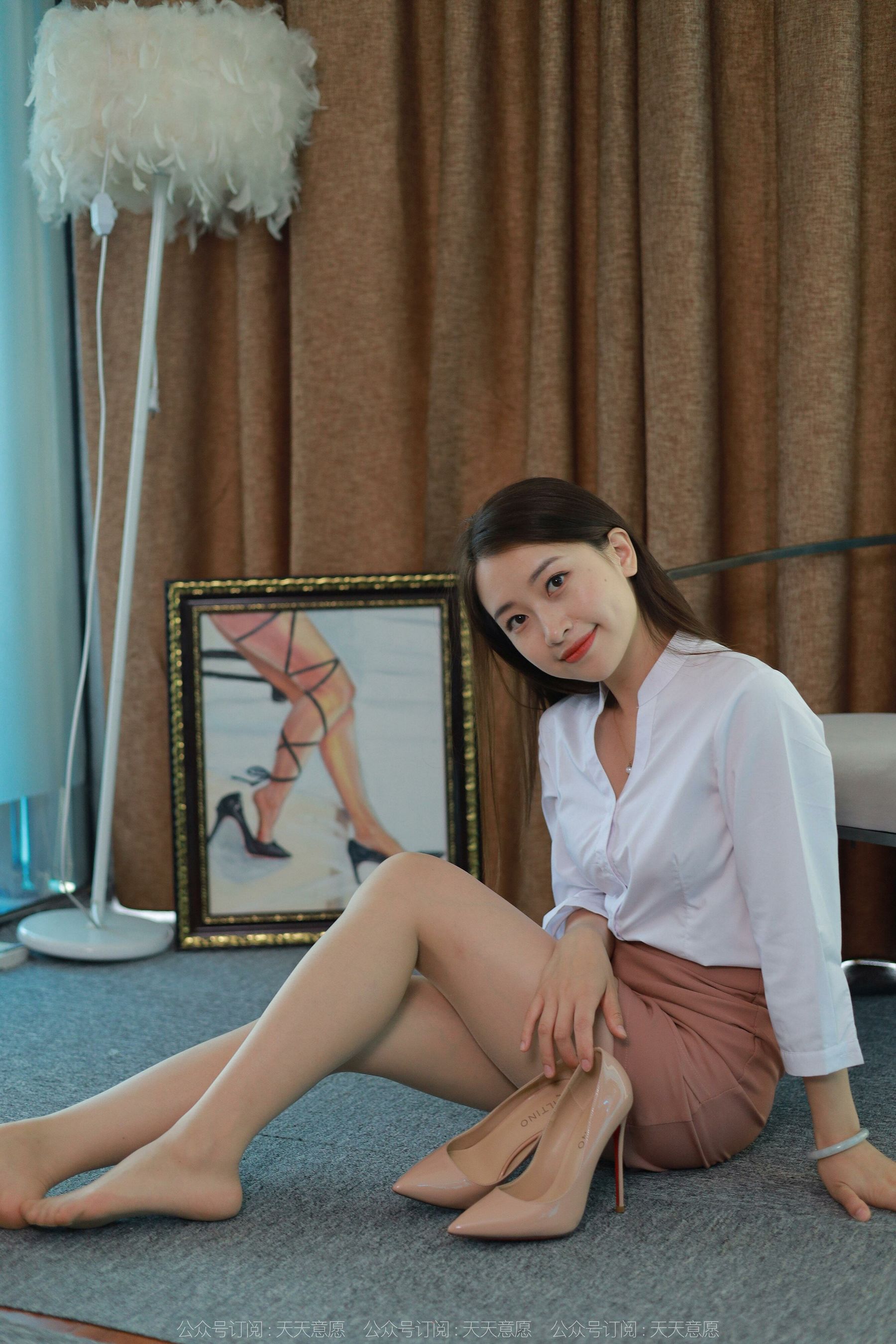 [IESS异思趣向] 小婕 白领佳人