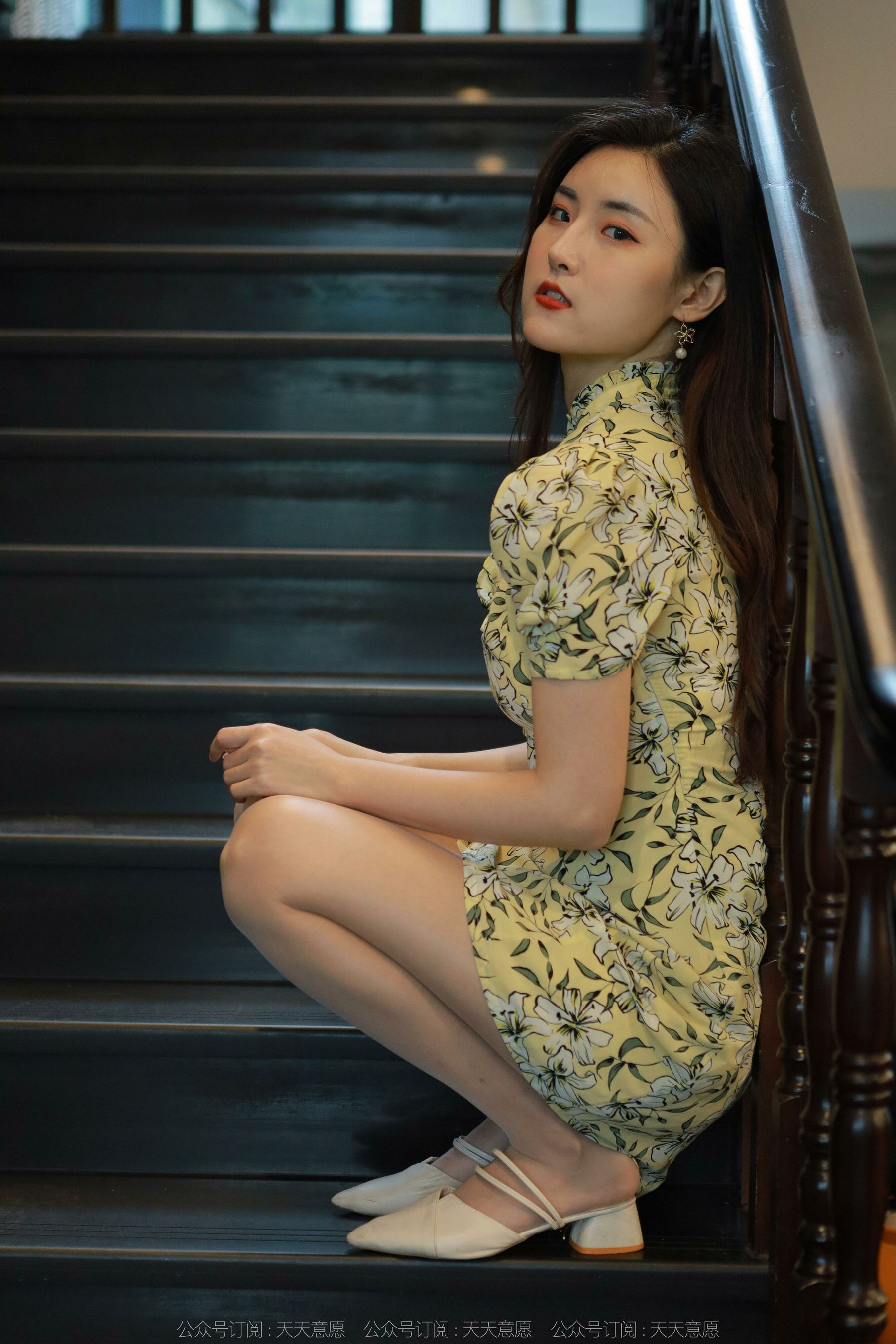 [IESS异思趣向] 小宝 长腿连衣裙